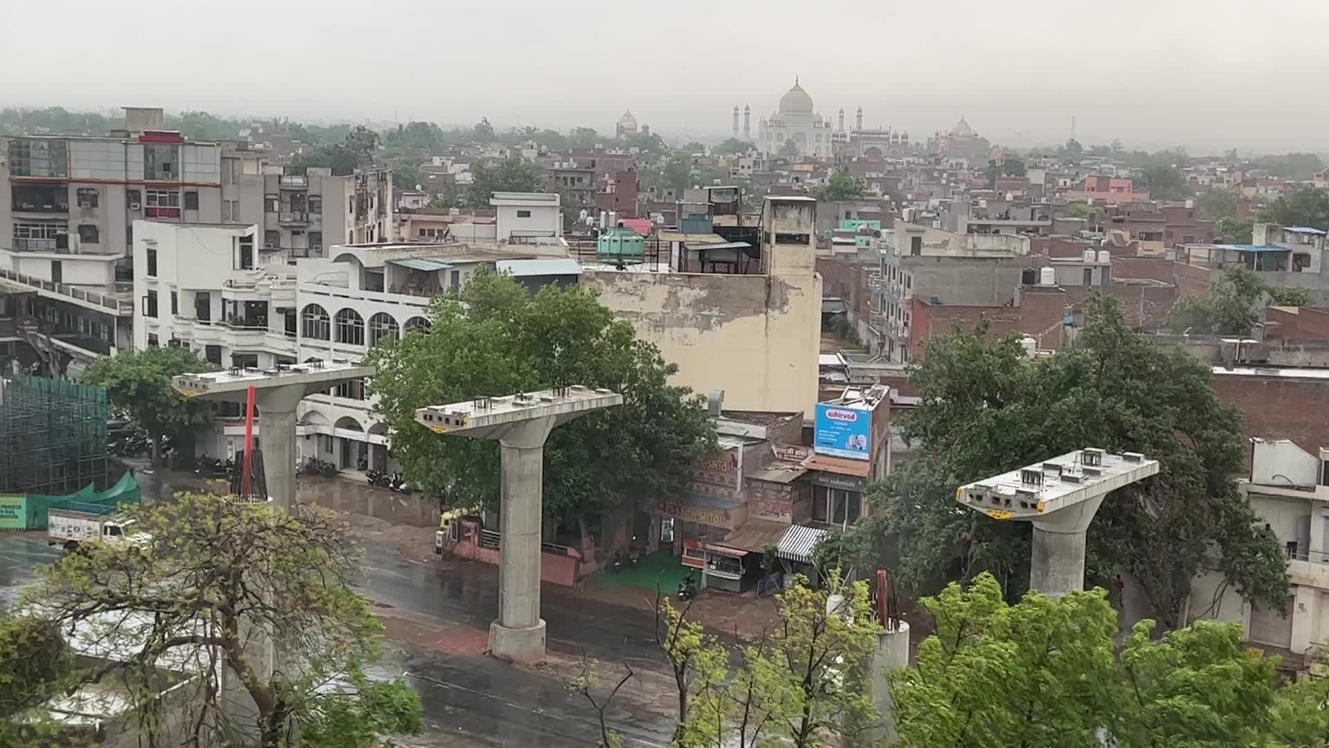 Thunder storm in the city of Agra