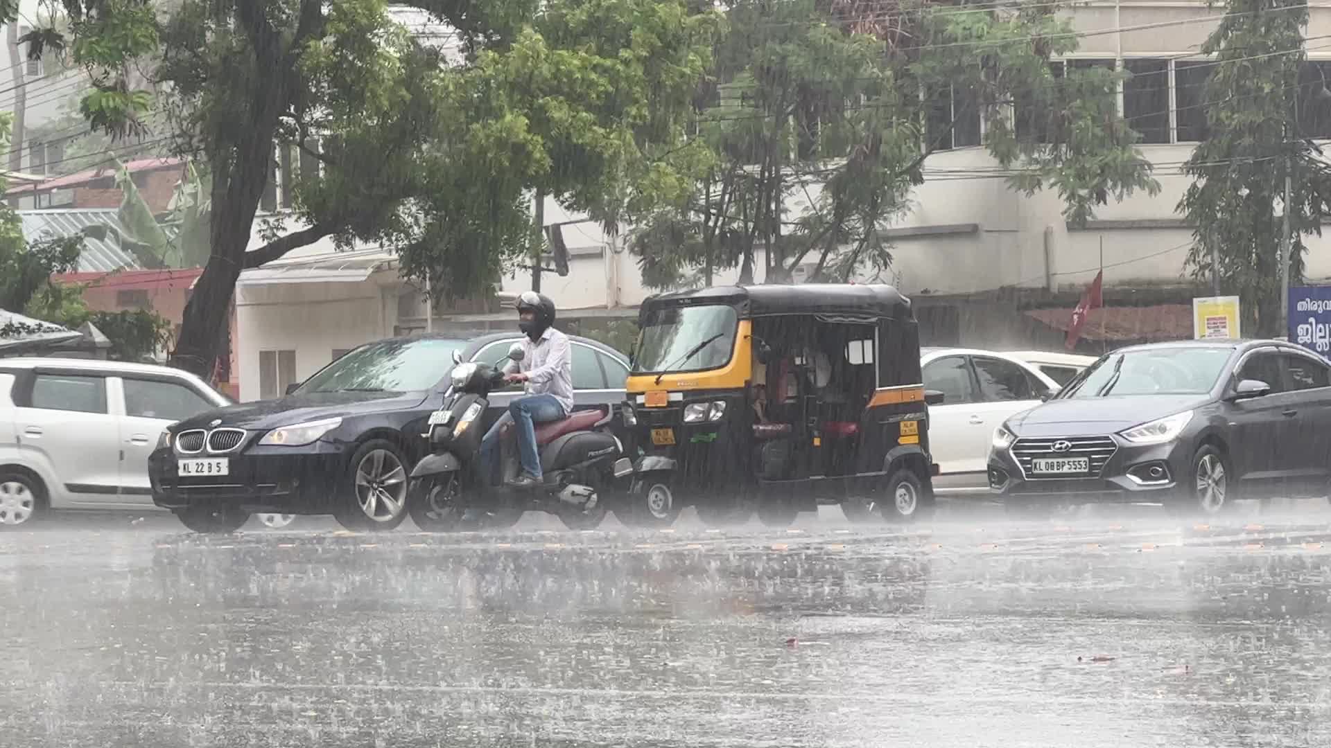 Thunderstorm in Thiruvananthapuram