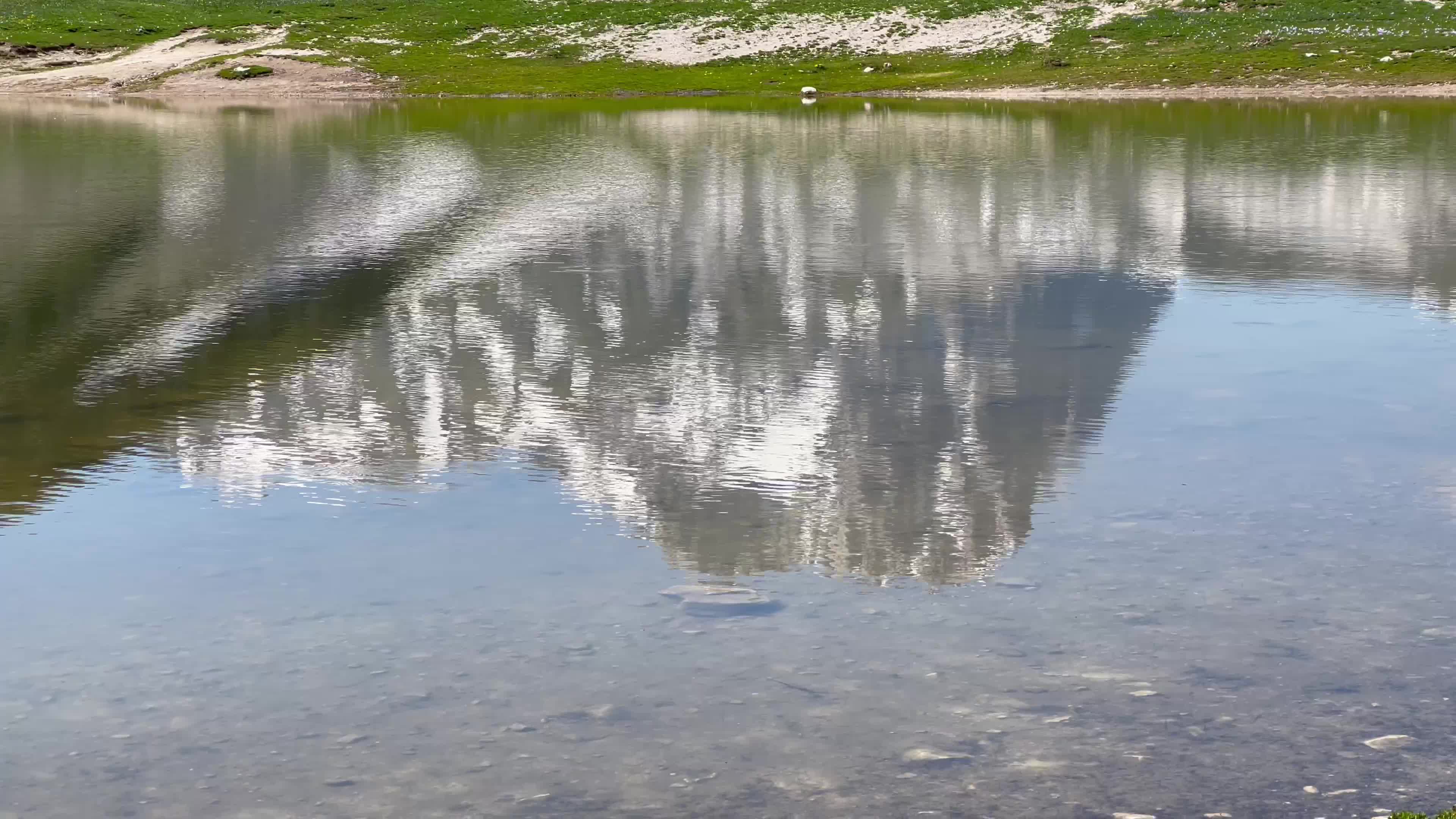 Pietranzoni Lake in Campo Imperatore