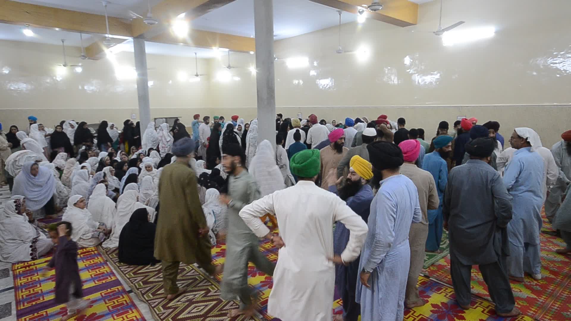Minority Sikh traders killed in Peshawar
