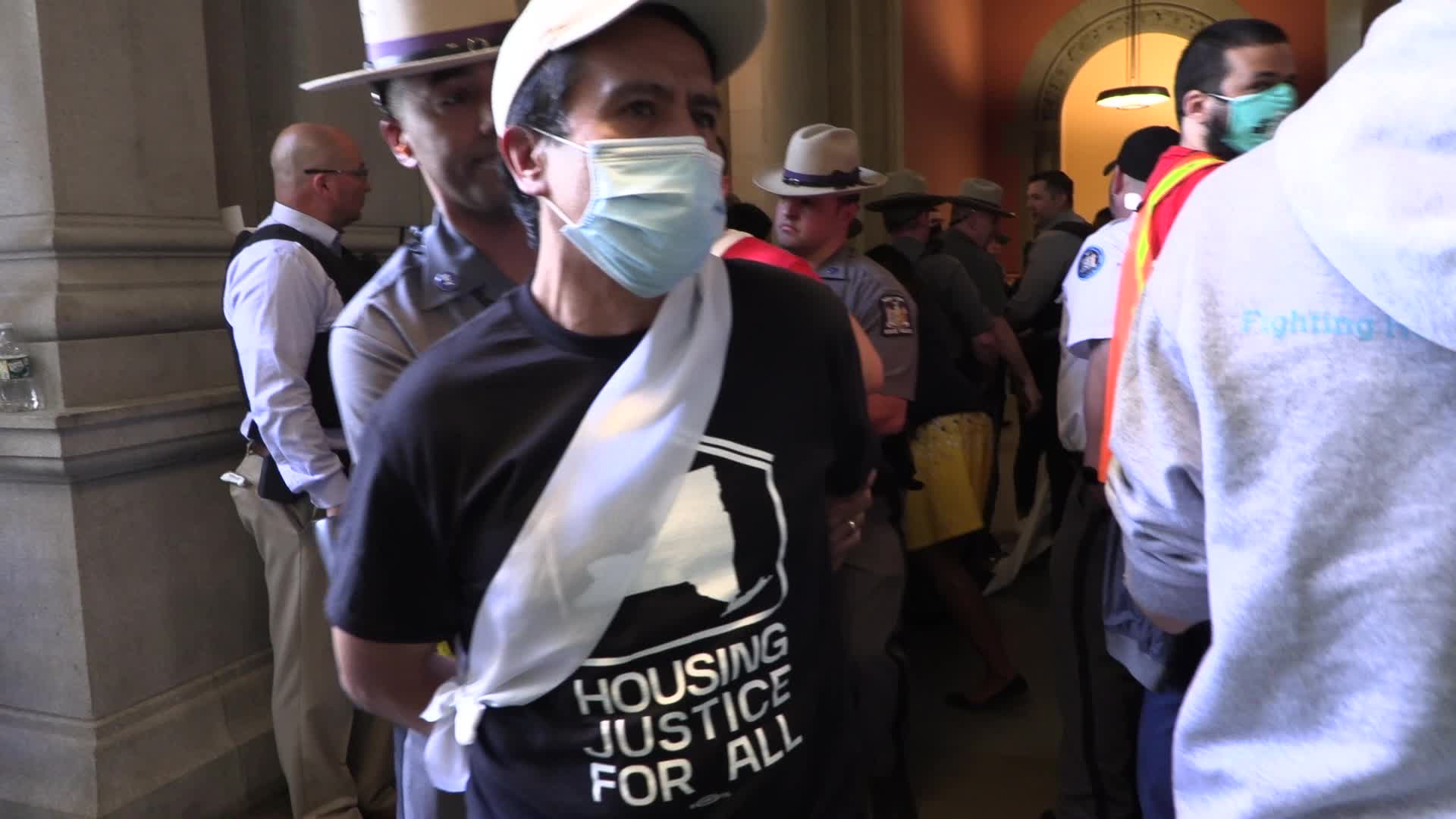 Albany, NY: 51 arrested as housing rights protesters block Senate and Assembly Chambers