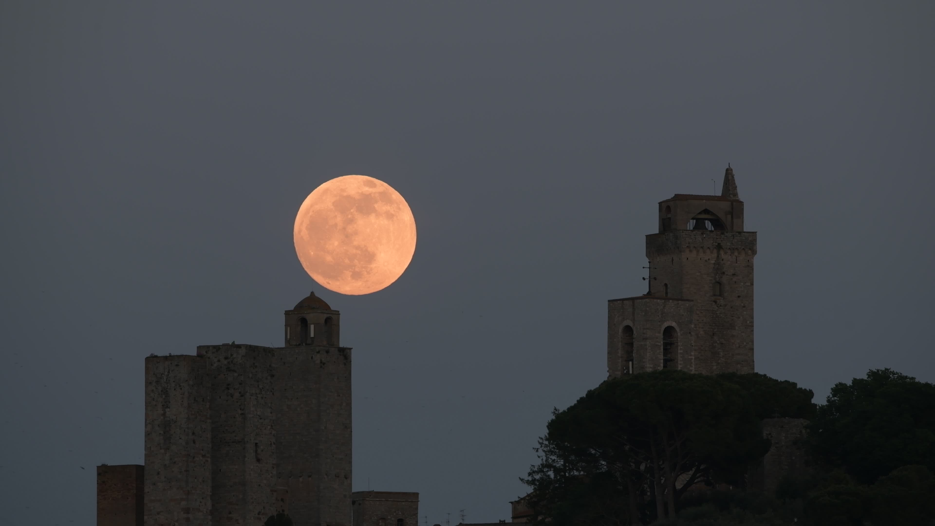 Daily Life In San Gimignano, Tuscany, Italy