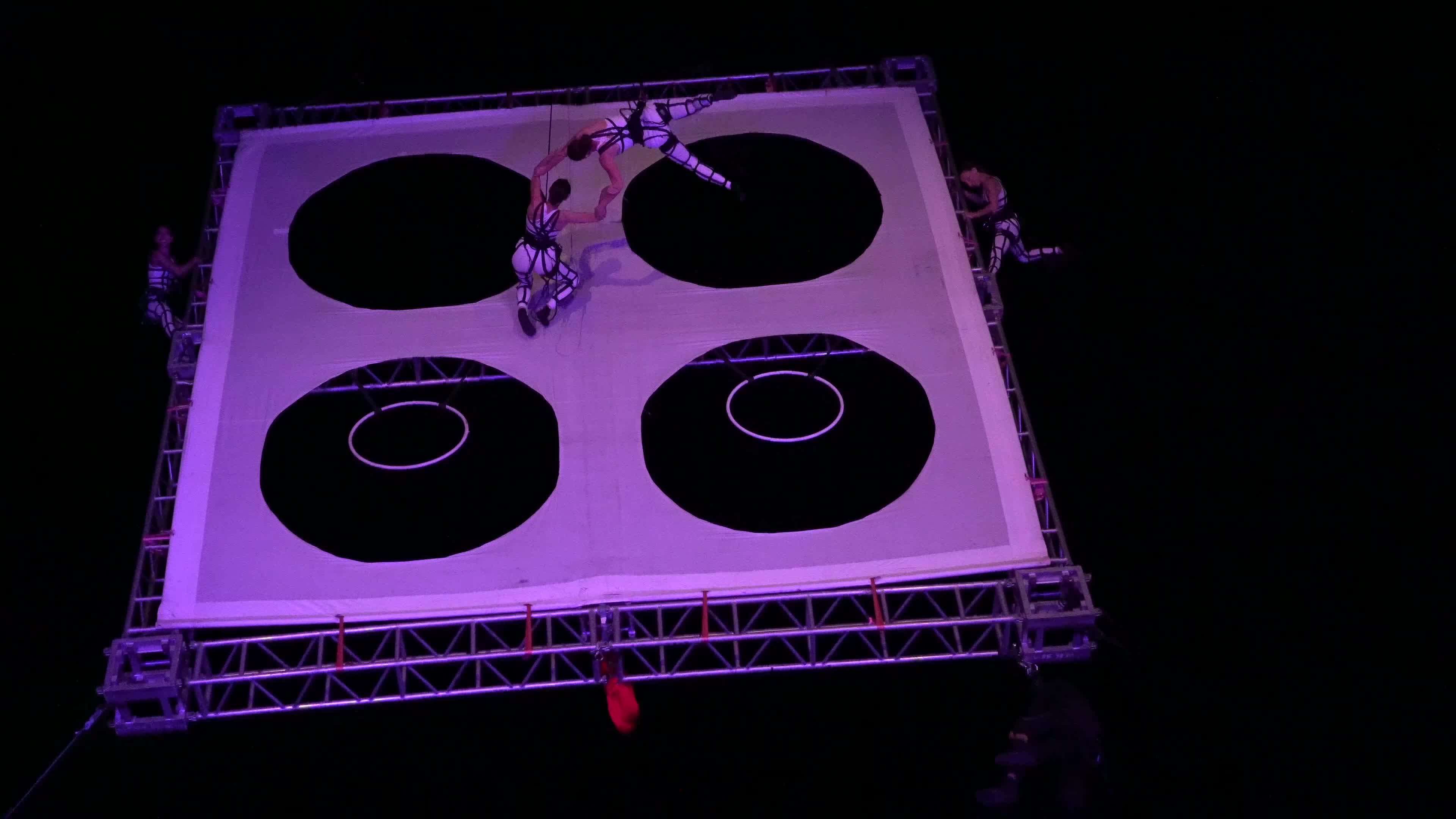  'Eventi Verticali' has performed ' Quadro'