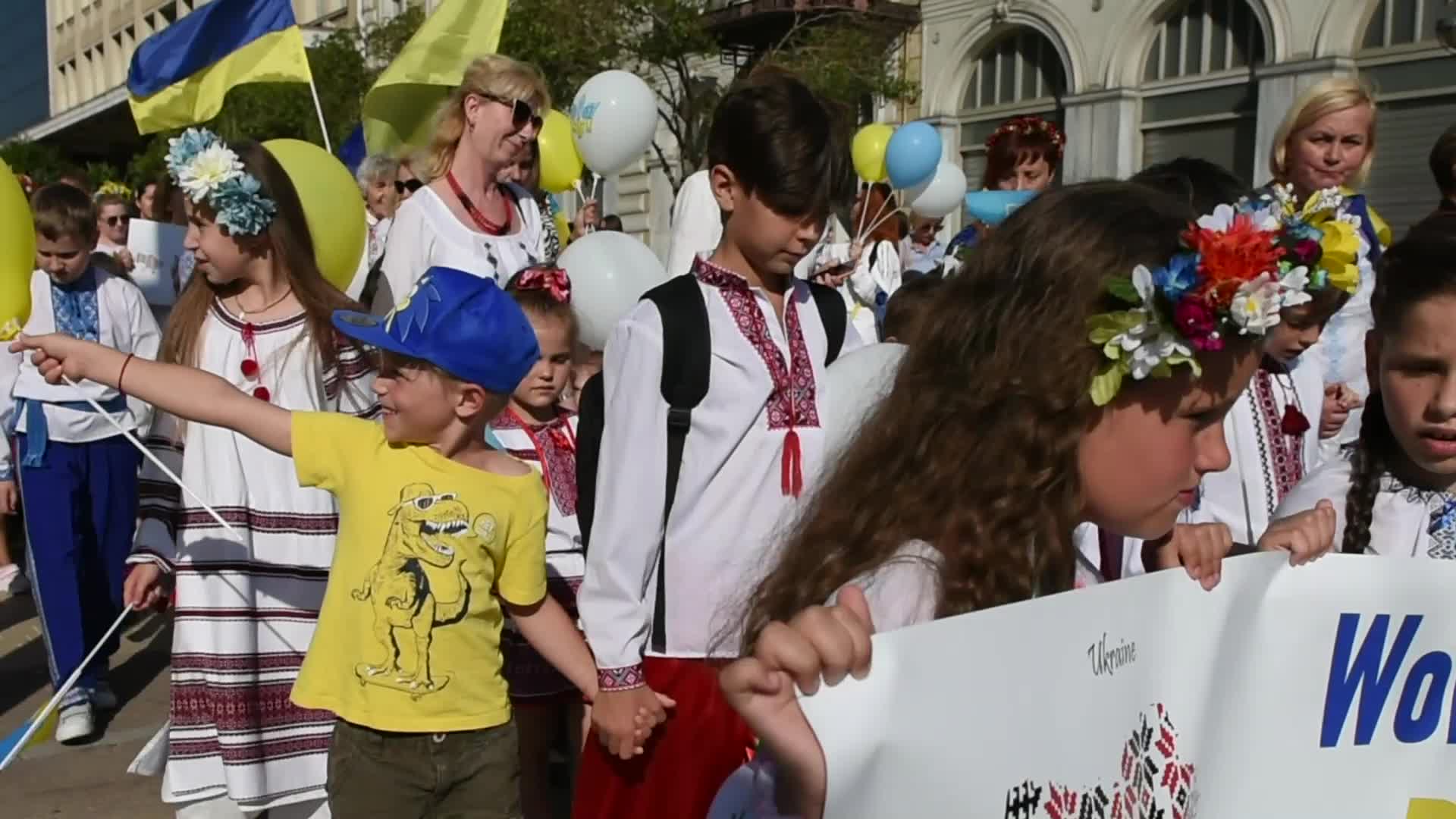 Ukrainians Celebrate Vyshyvanka Day In Athens