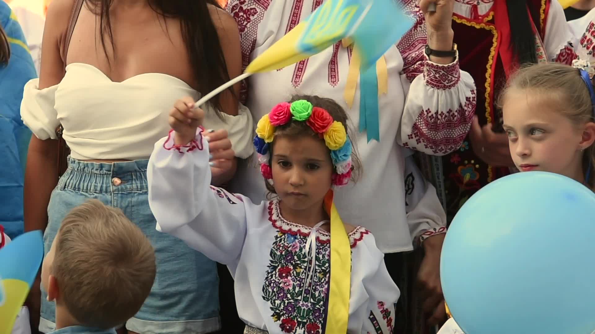 Ukrainians Celebrate Vyshyvanka Day In Athens