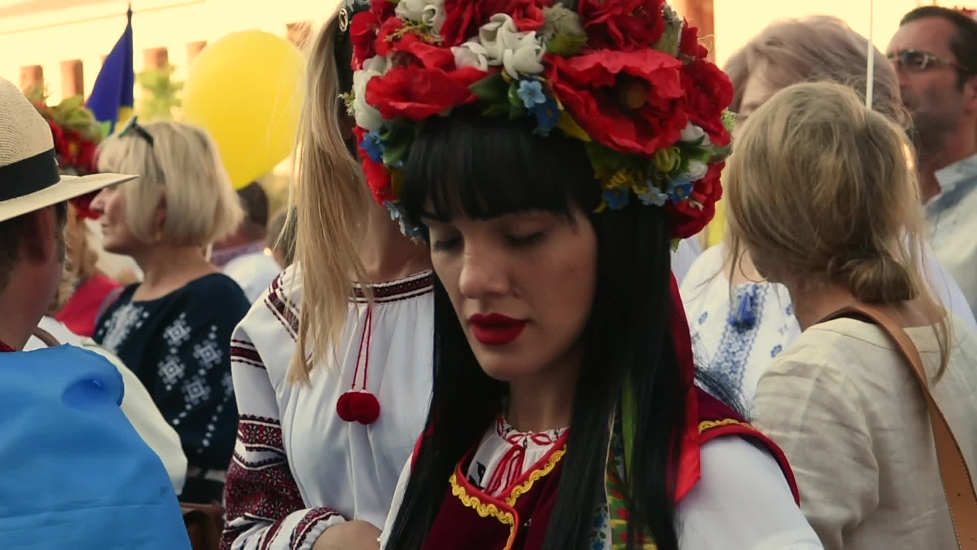 Ukrainians Celebrate Vyshyvanka Day In Athens