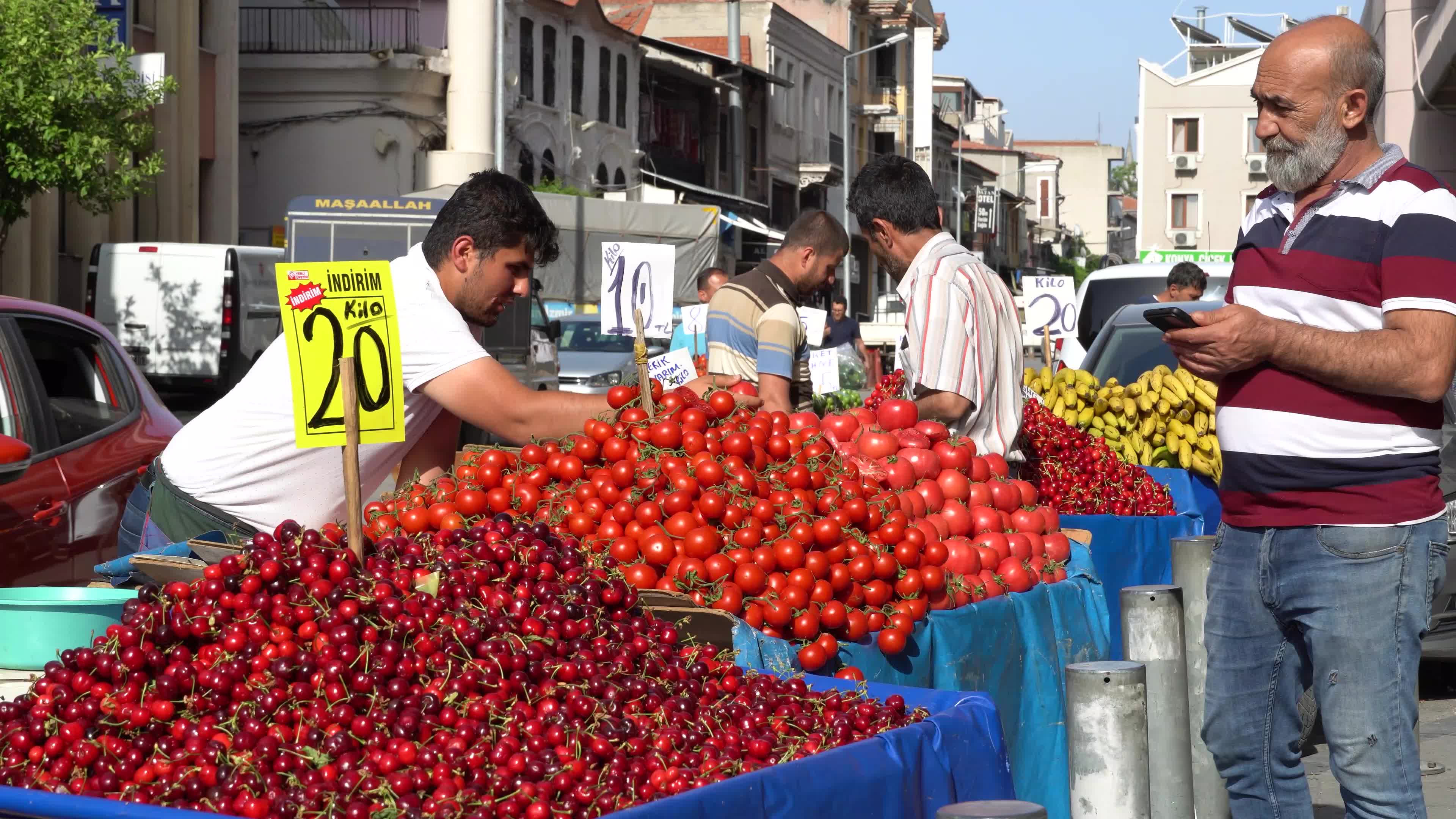 Turkish Lira continues to depreciate