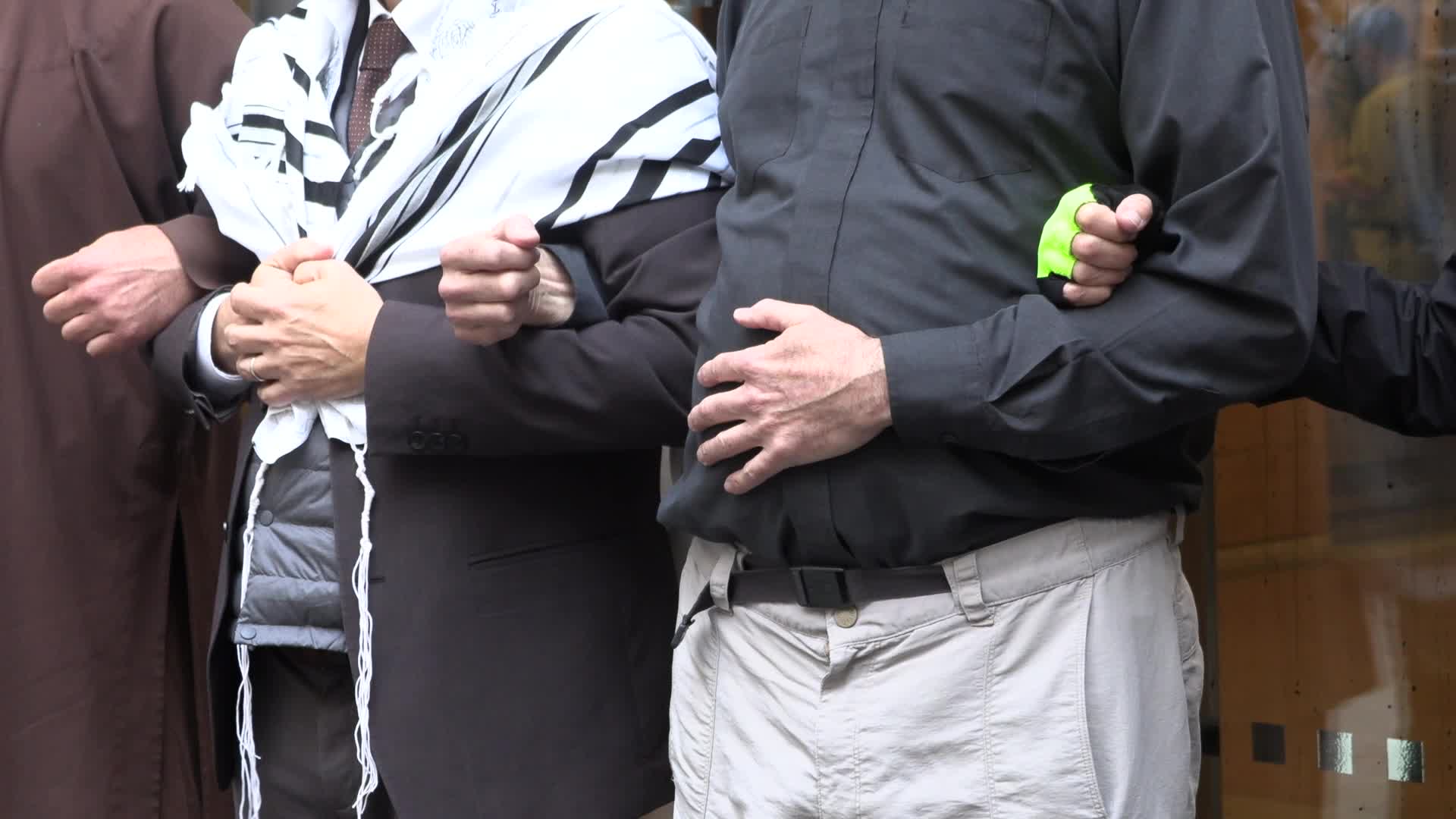 NYC: Arrests at BlackRock HQ after climate protest