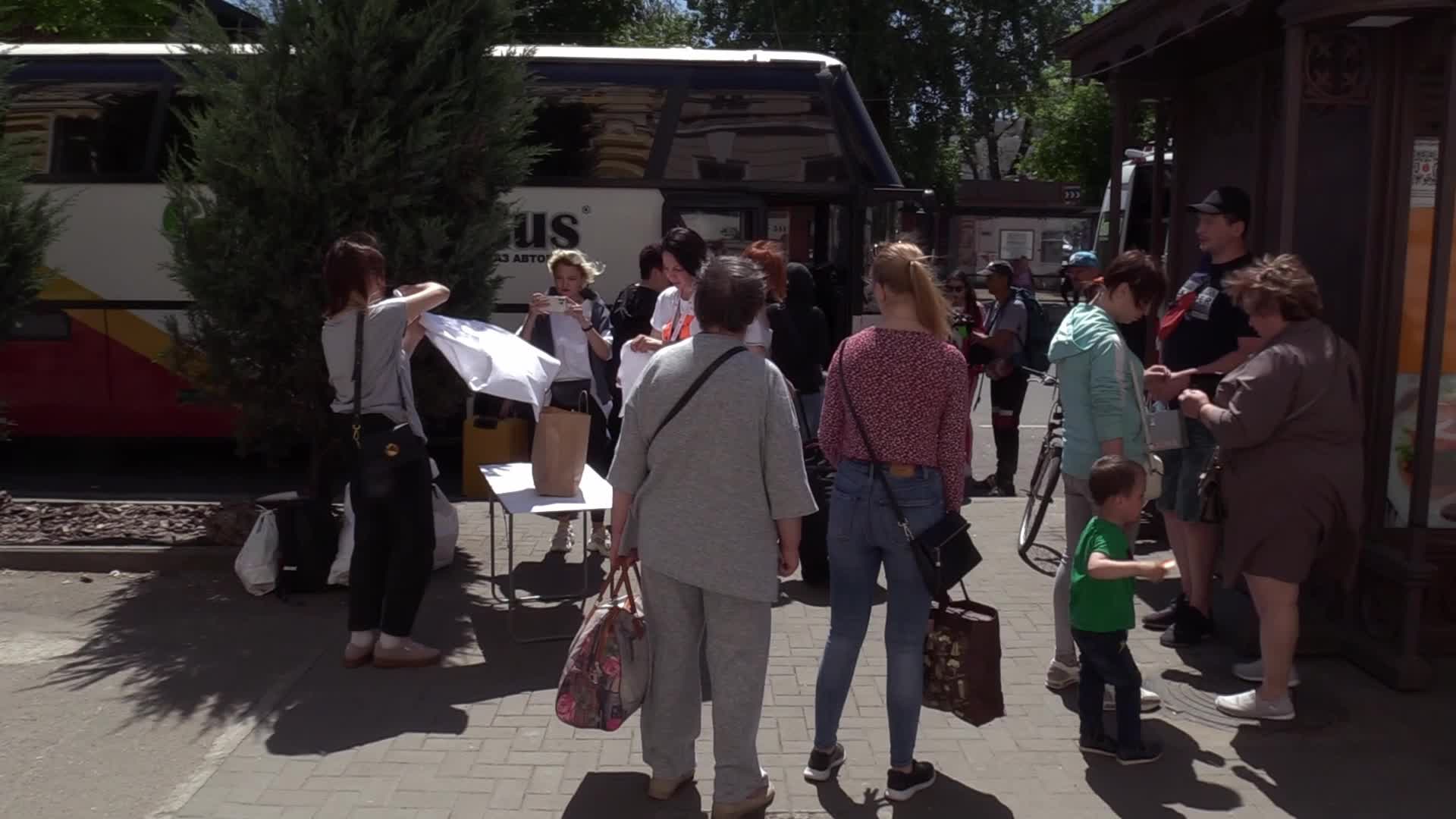 Ukrainian refugees leave Ukraine to Italy, amid Russian invasion in Ukraine