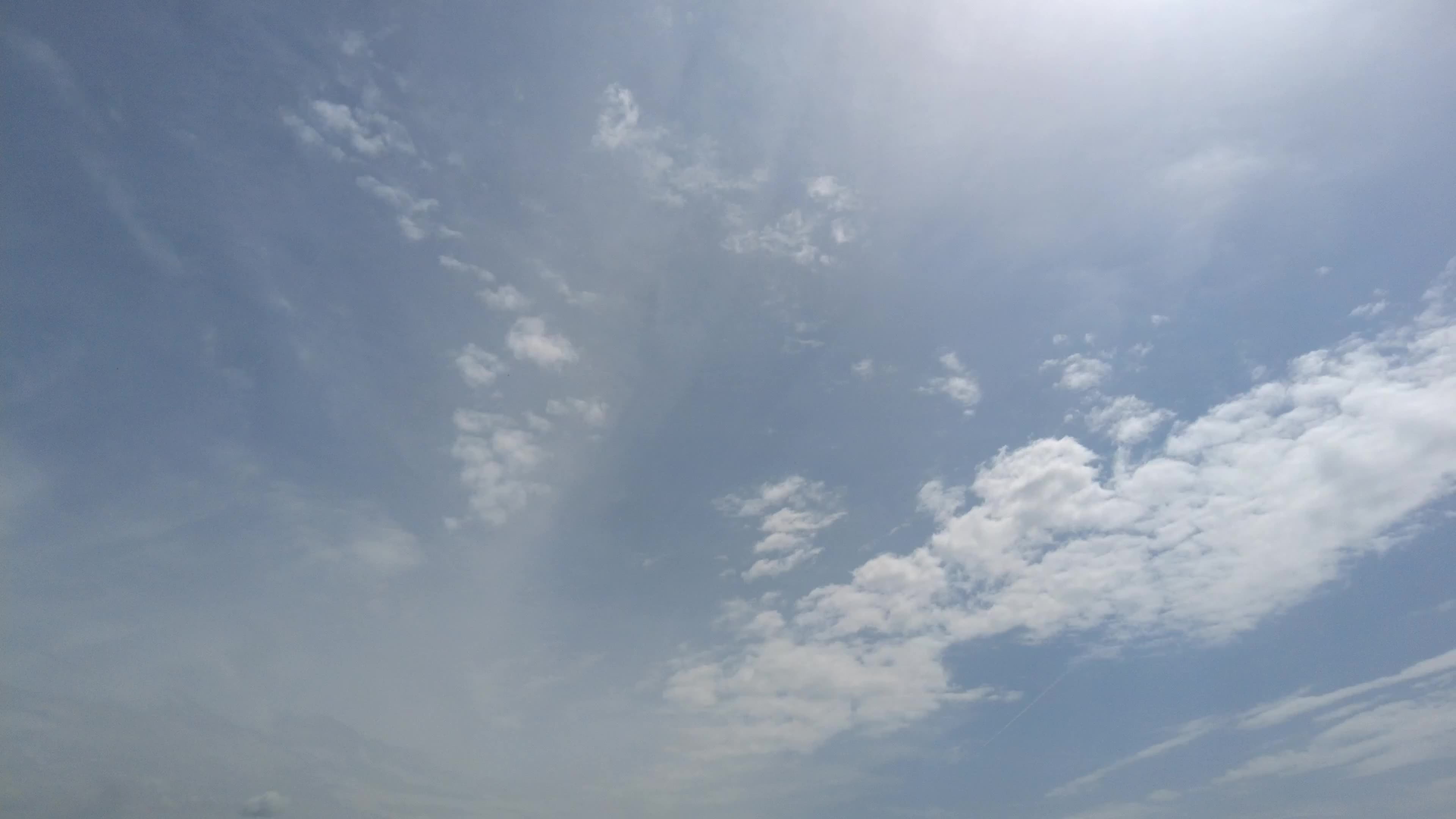 Timelapse of clouds and planes in Italy