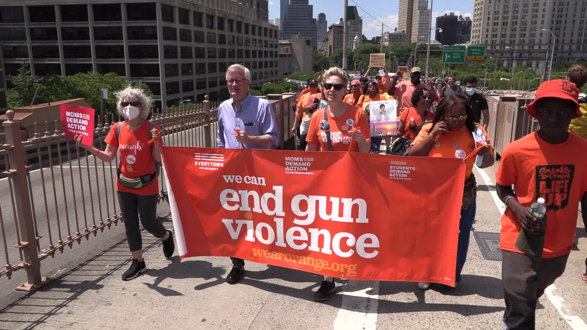 NYC: Moms march over Brooklyn Bridge against gun violence
