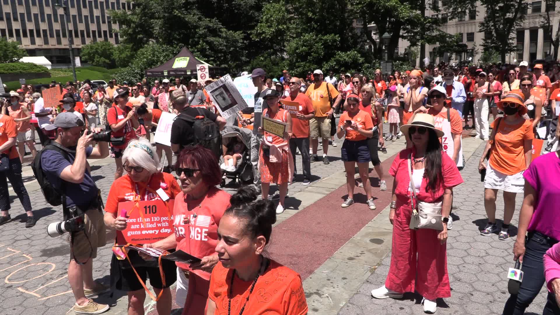 NYC: Moms march over Brooklyn Bridge against gun violence