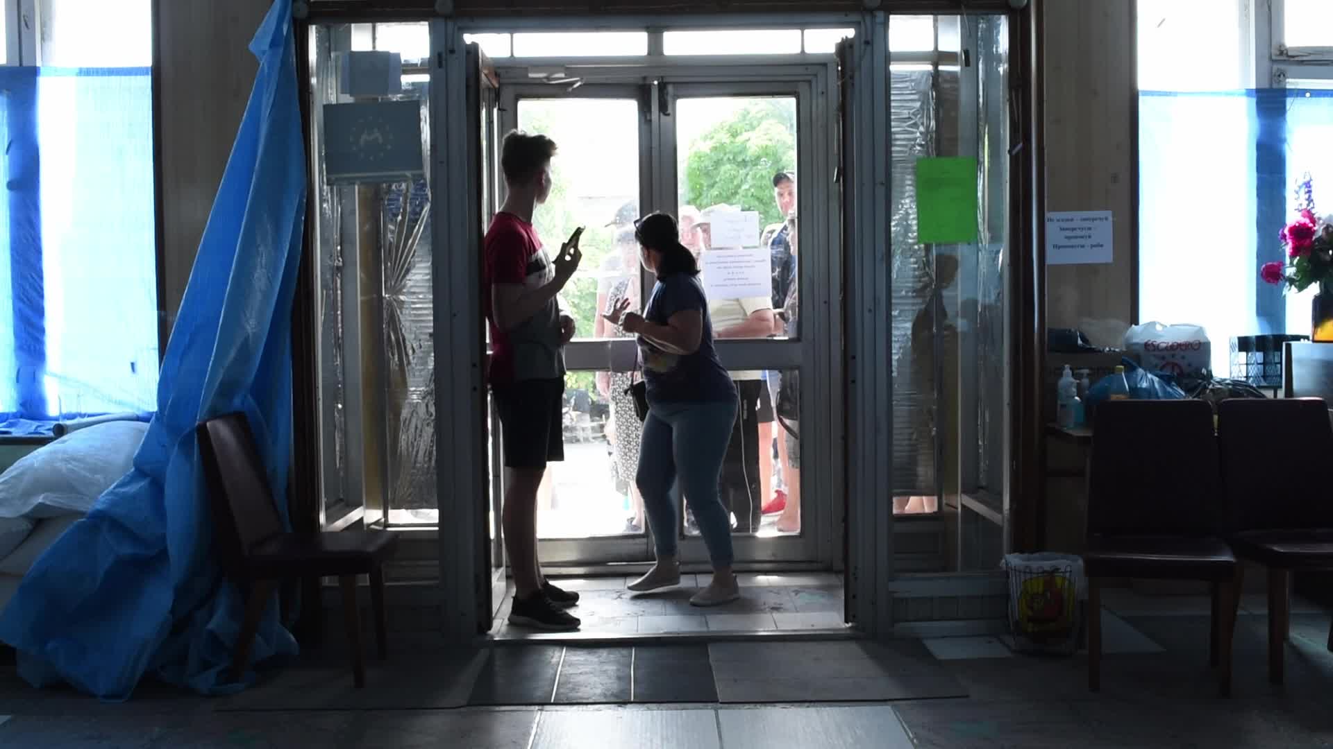 Humanitarian Help In Novovorontsovka-Front Line