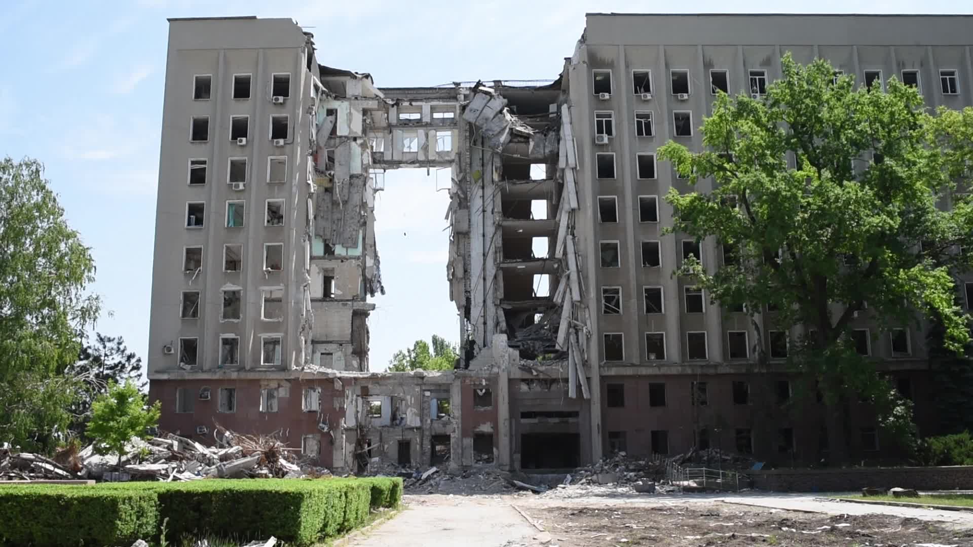 View of the local government building in Mykolayiv
