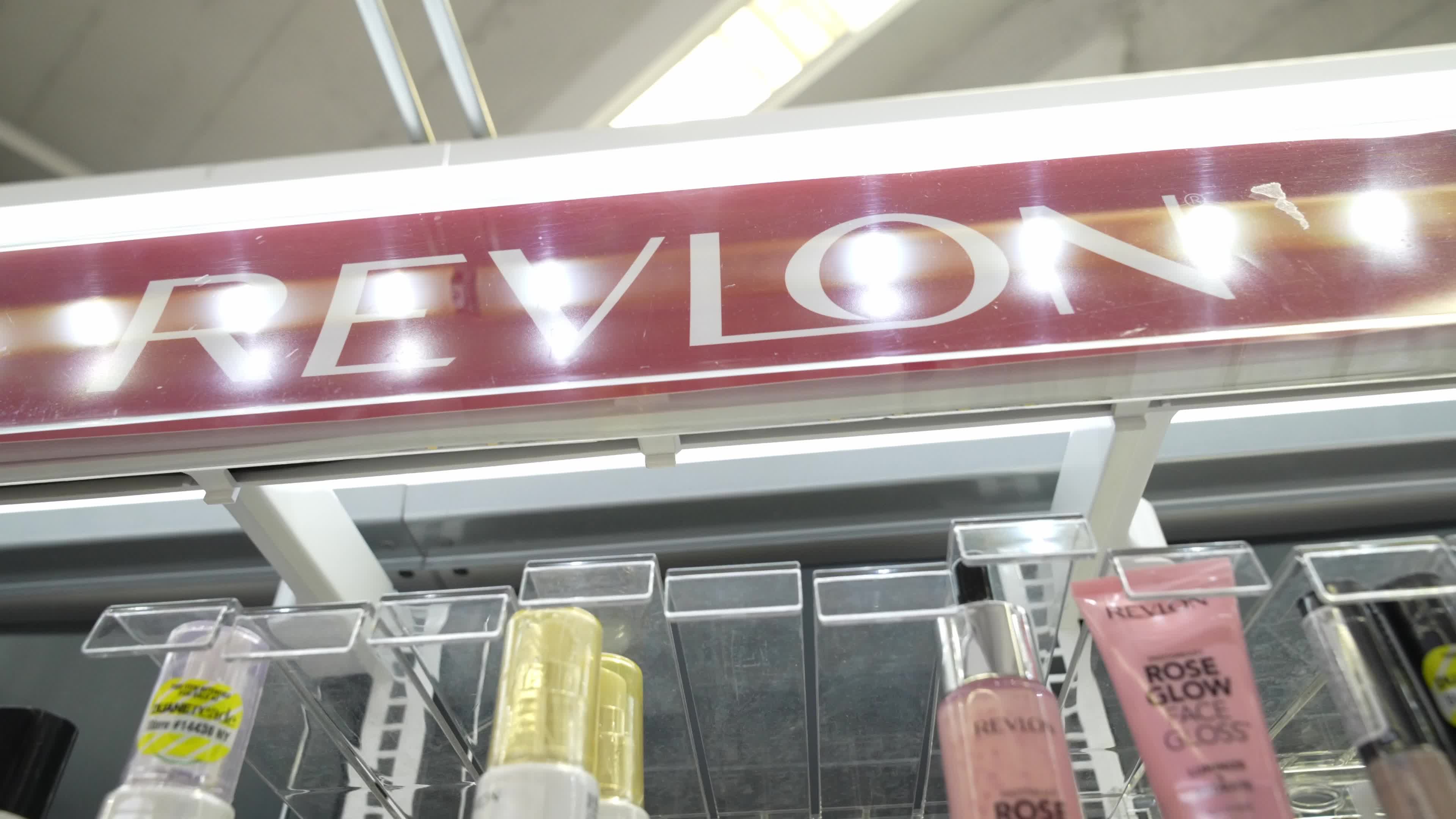 Revlon Plunges After Report It’s Preparing Bankruptcy Filing