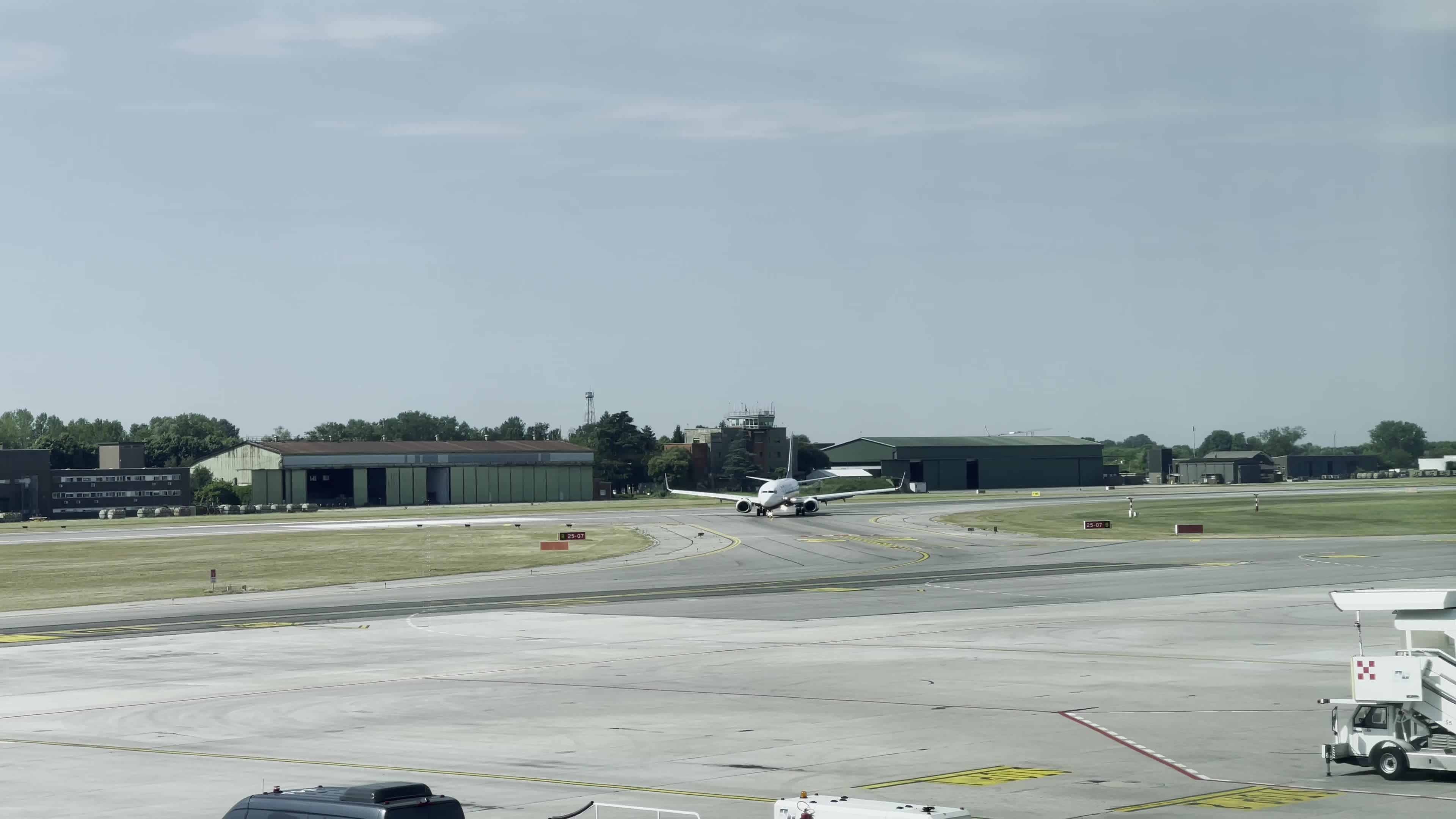International Airport Treviso A. Canova (TSF)