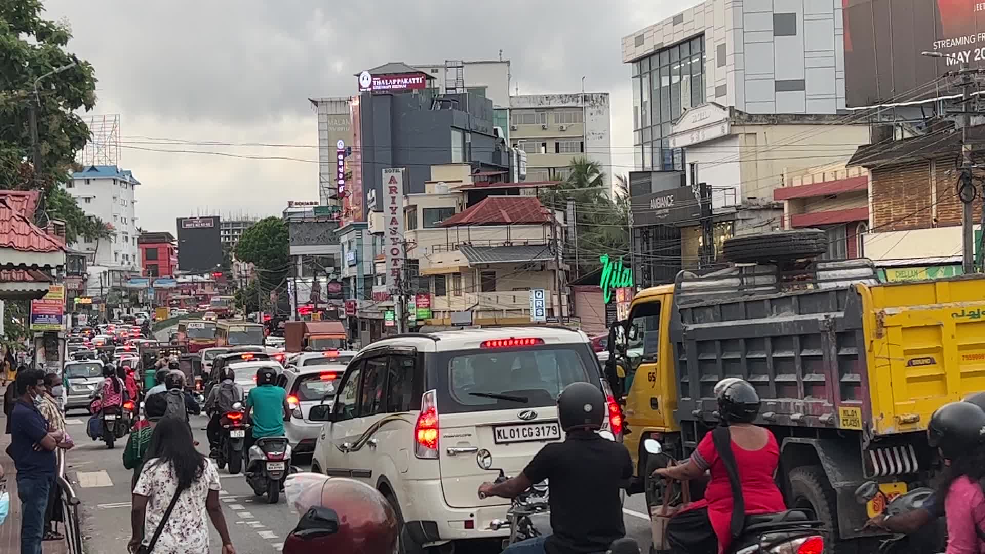 Heavy traffic in Thiruvananthapuram