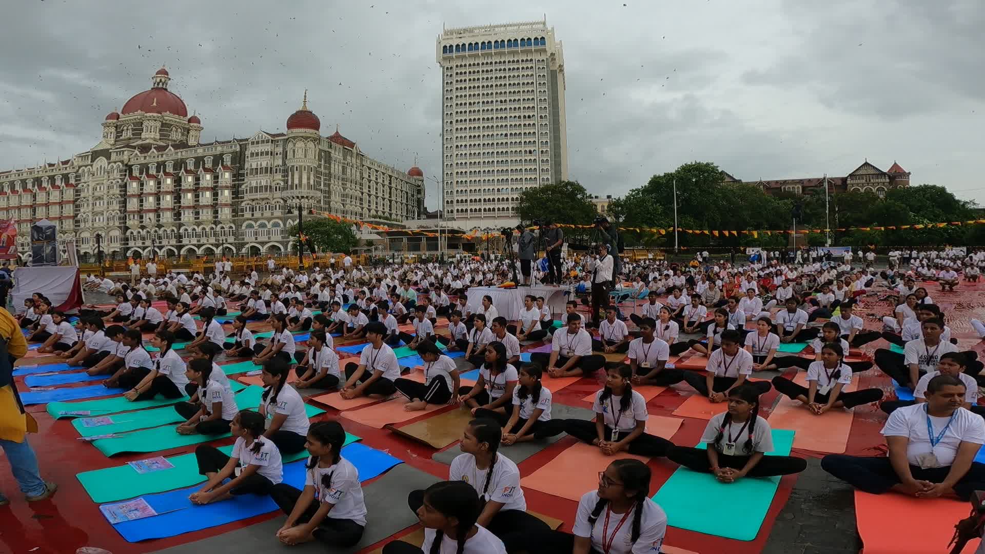 International Yoga Day In Mumbai 