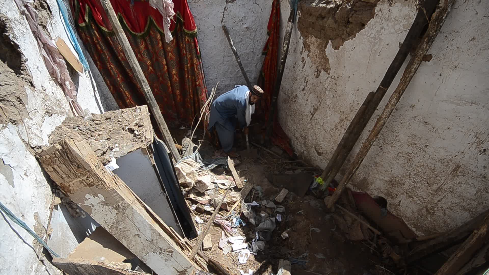 26 killed in roof collapse as heavy rain hits Pakistan's Peshawar
