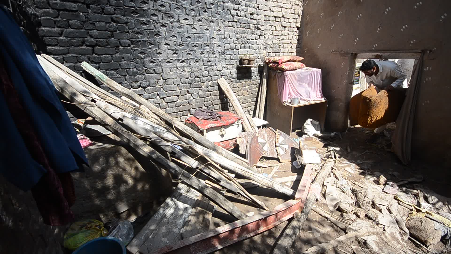26 killed in roof collapse as heavy rain hits Pakistan's Peshawar
