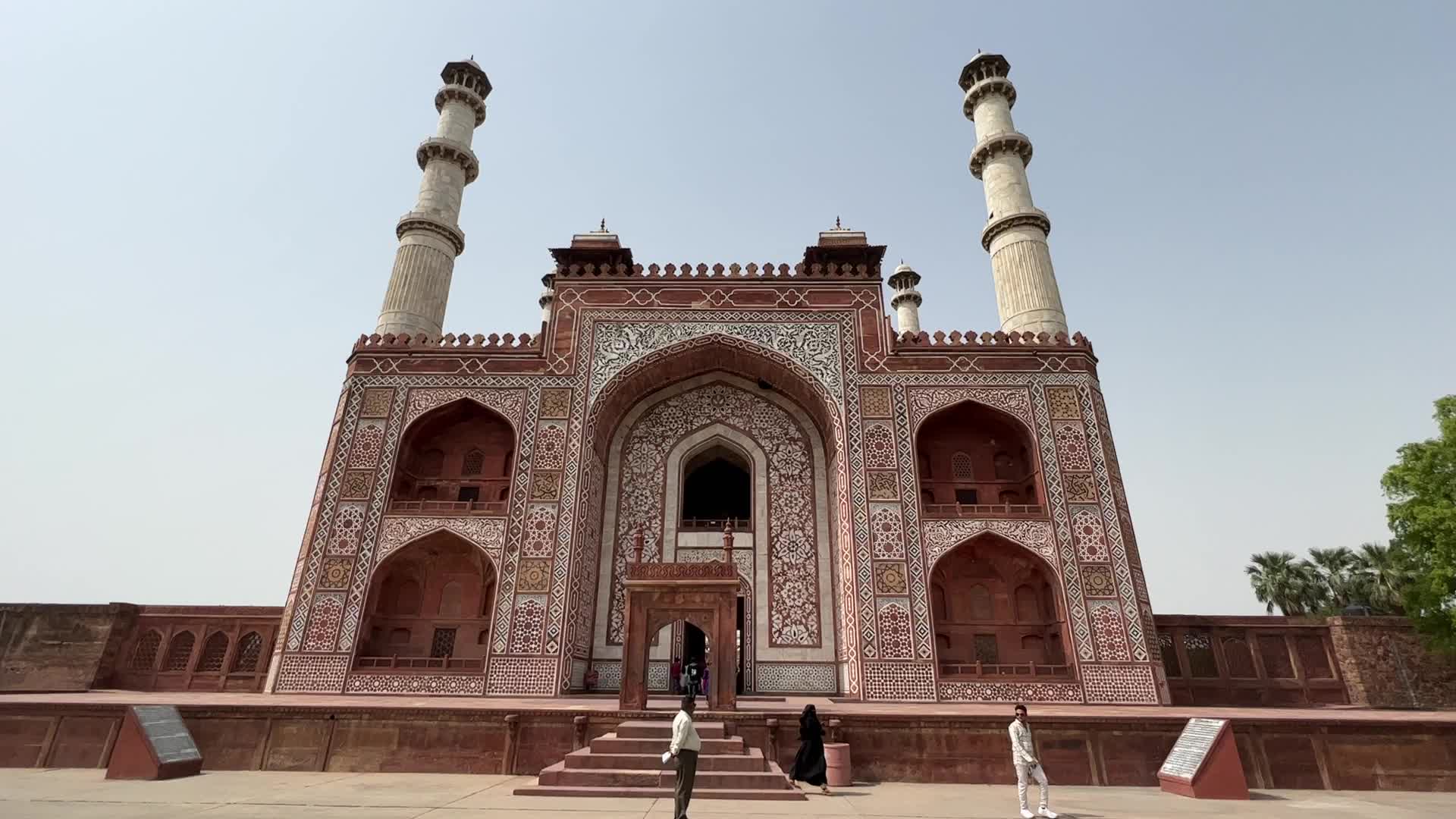 Tomb of Akbar the Great 