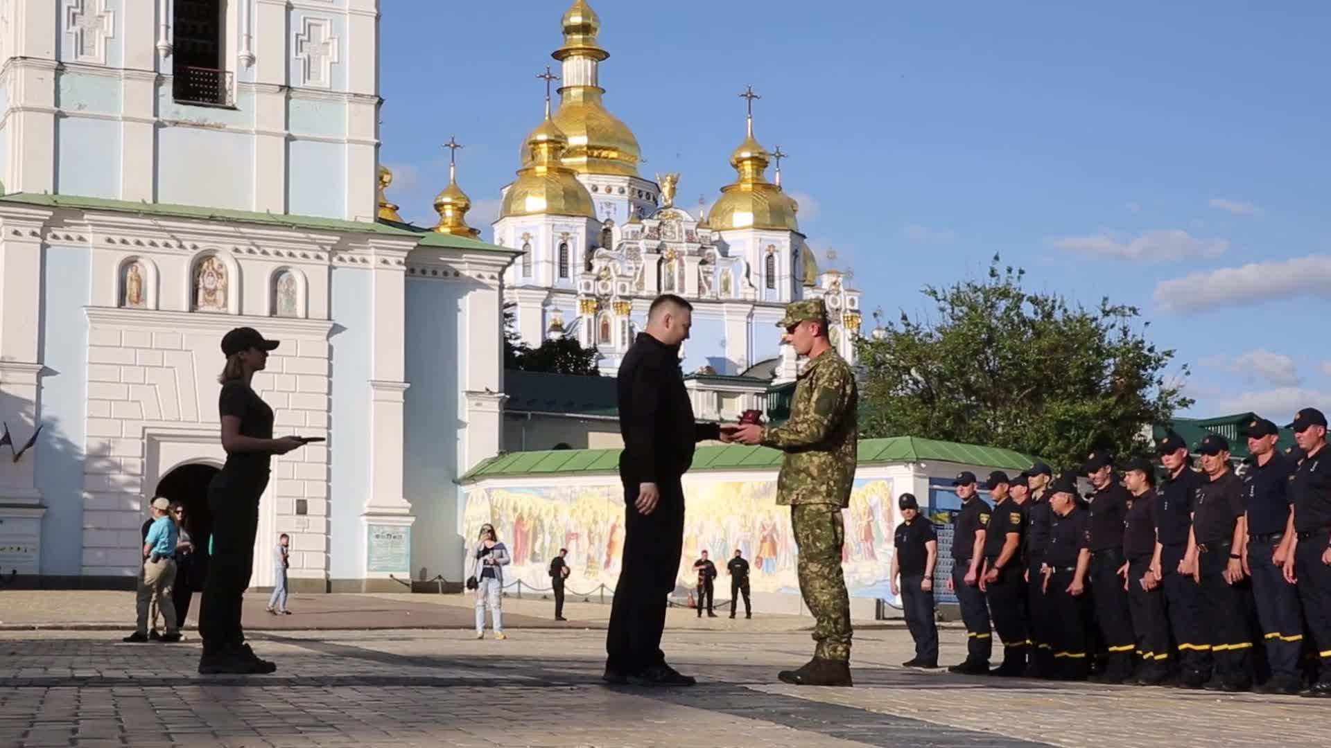Decoration of servicemen in Kiev