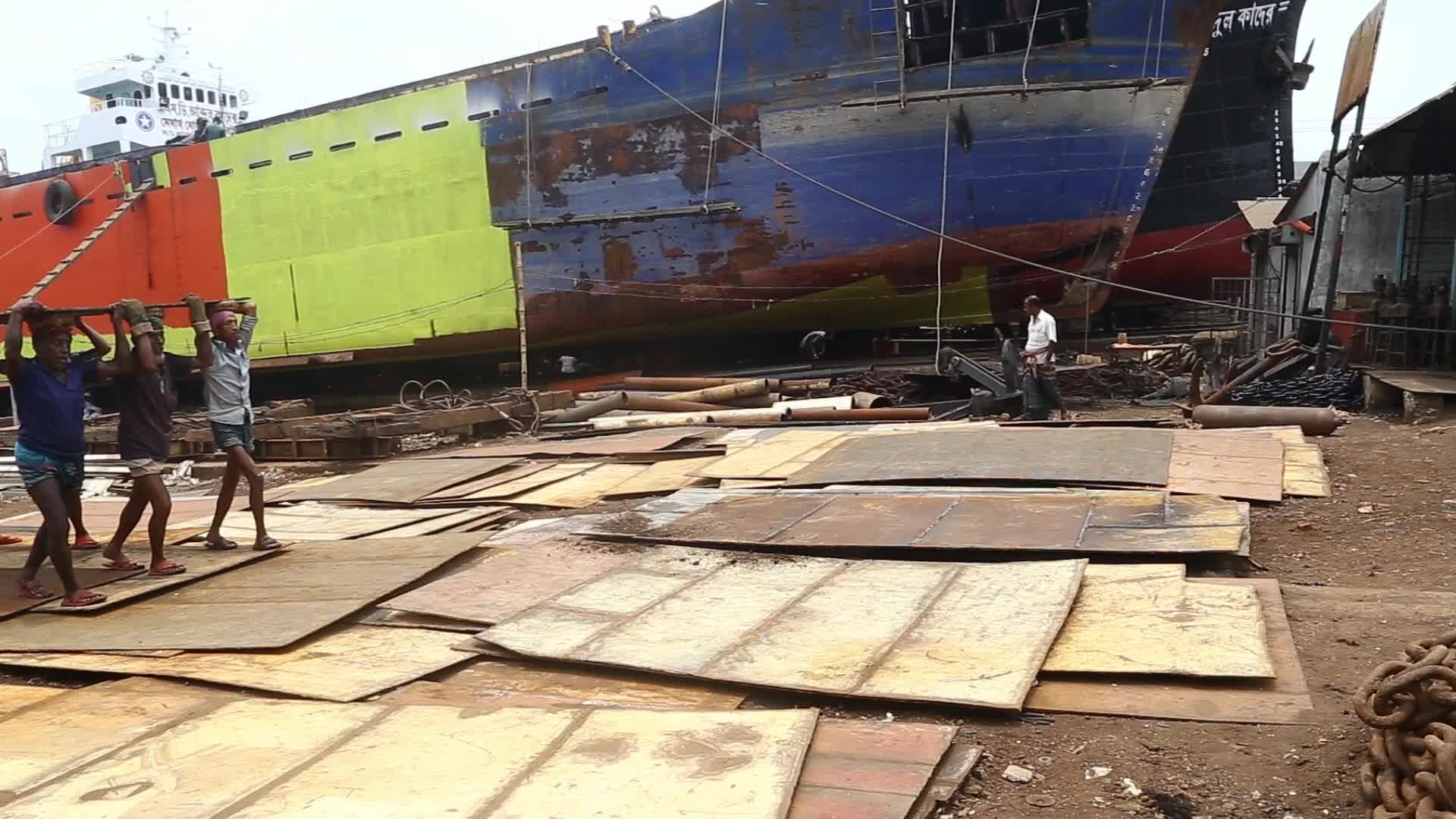 Shipyard Workers in Bangladesh