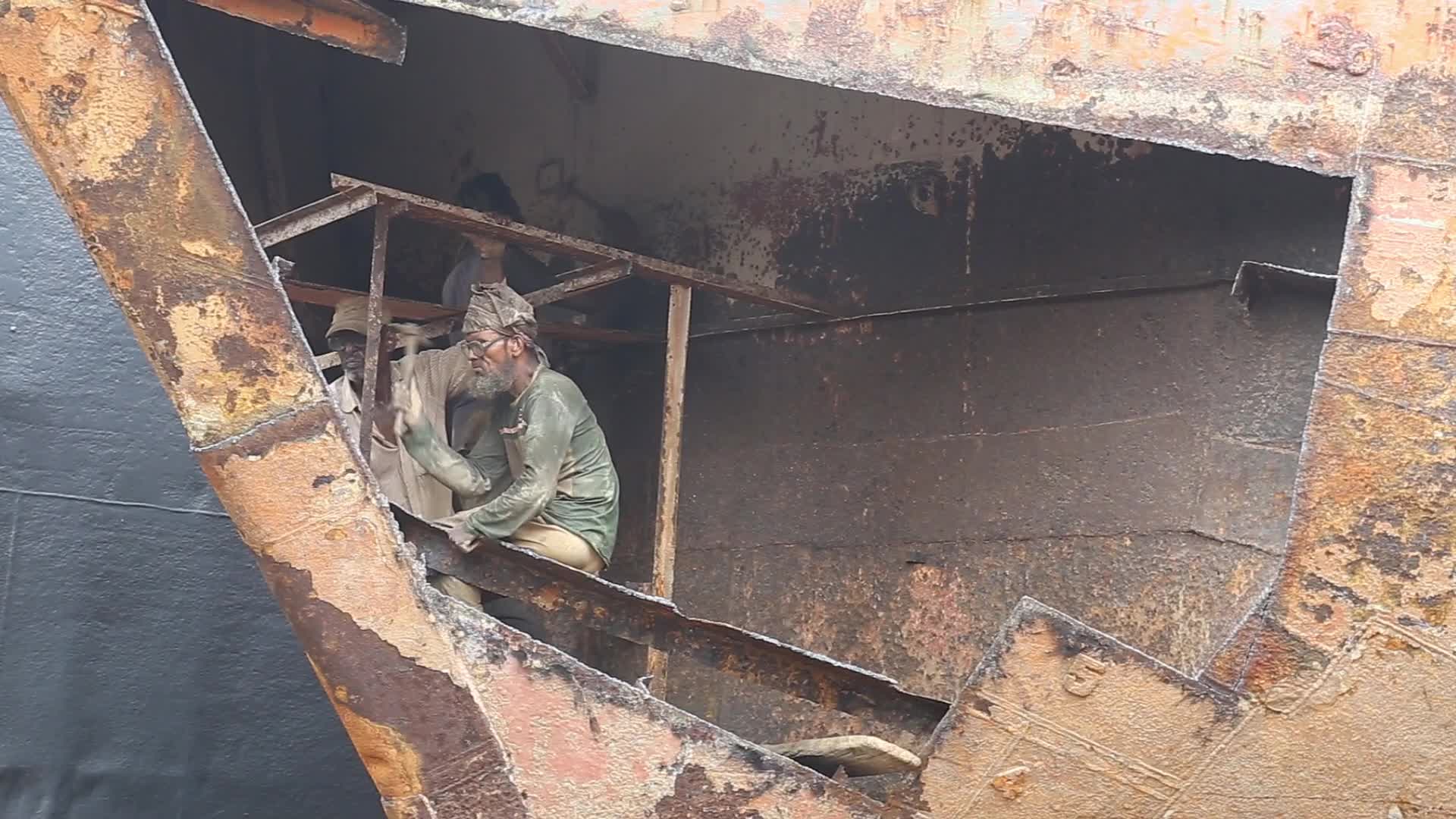 Shipyard Workers in Bangladesh