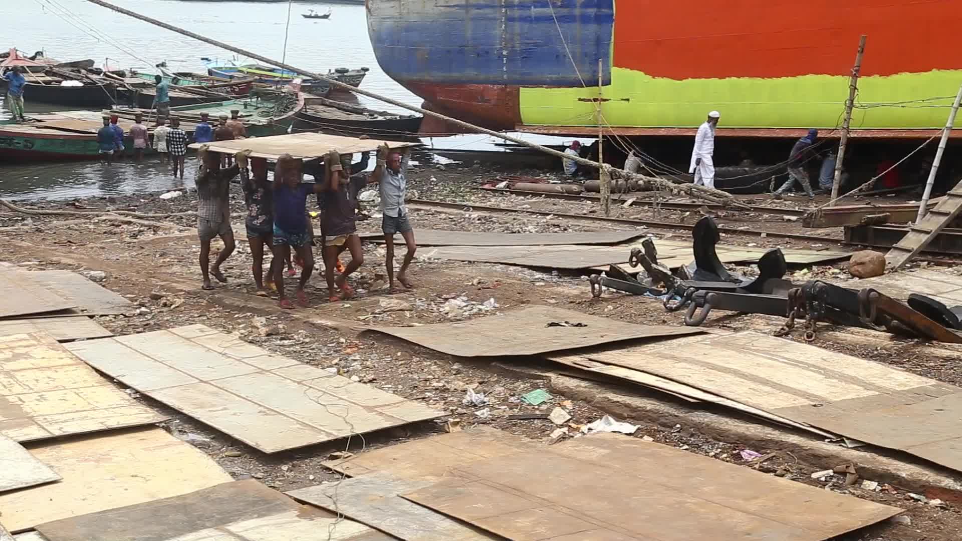 Shipyard Workers in Bangladesh