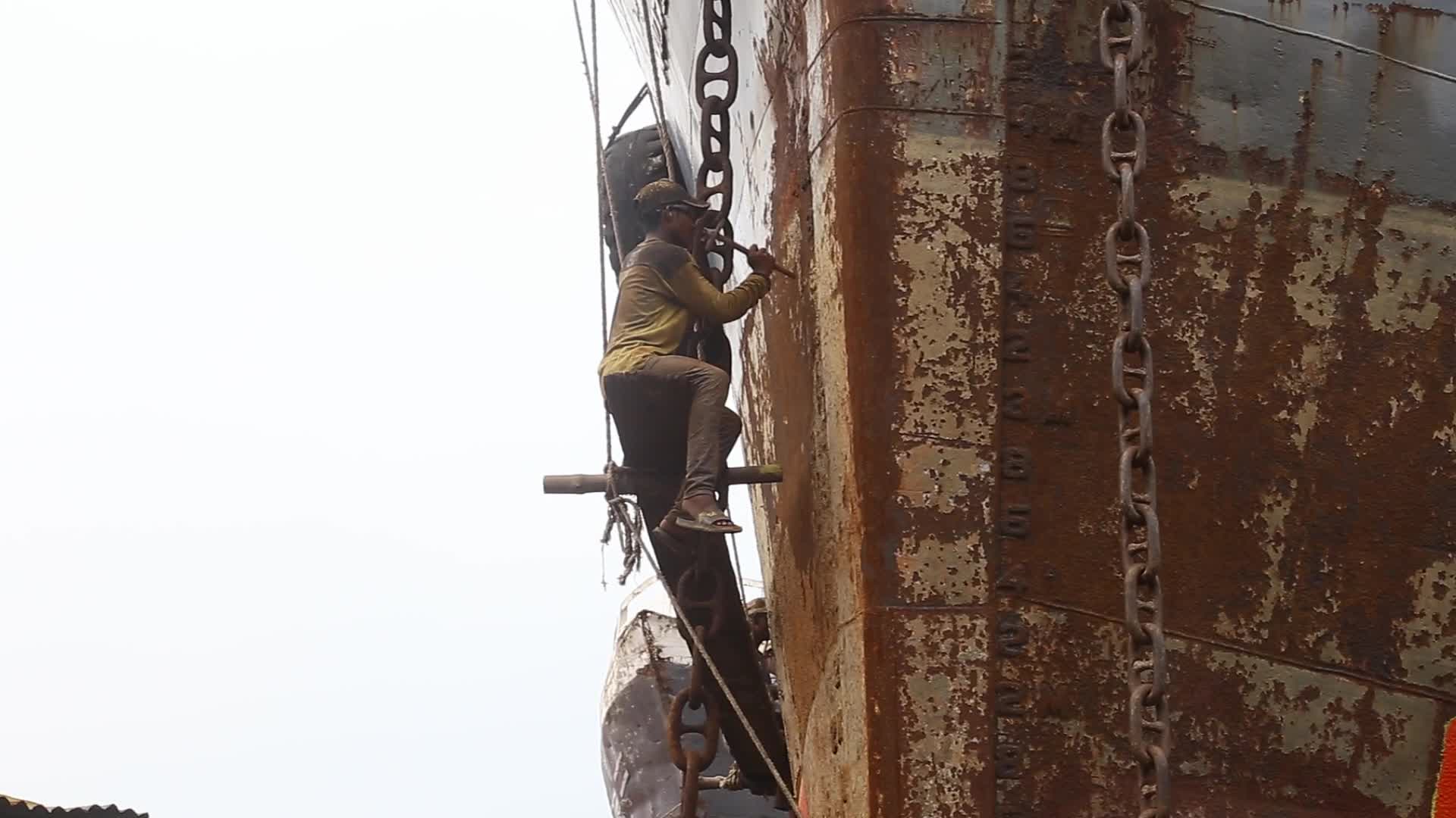 Shipyard Workers in Bangladesh