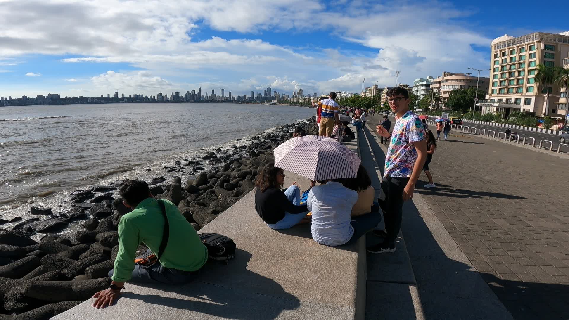 Daily Life In Mumbai 