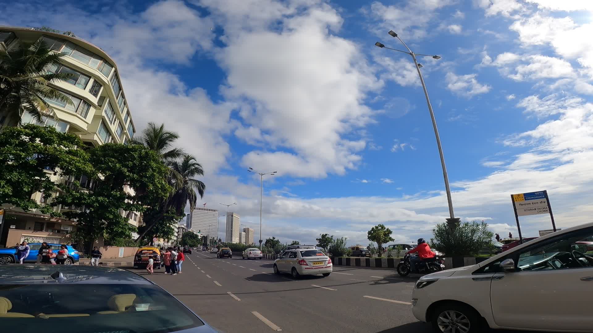 Daily Life In Mumbai 