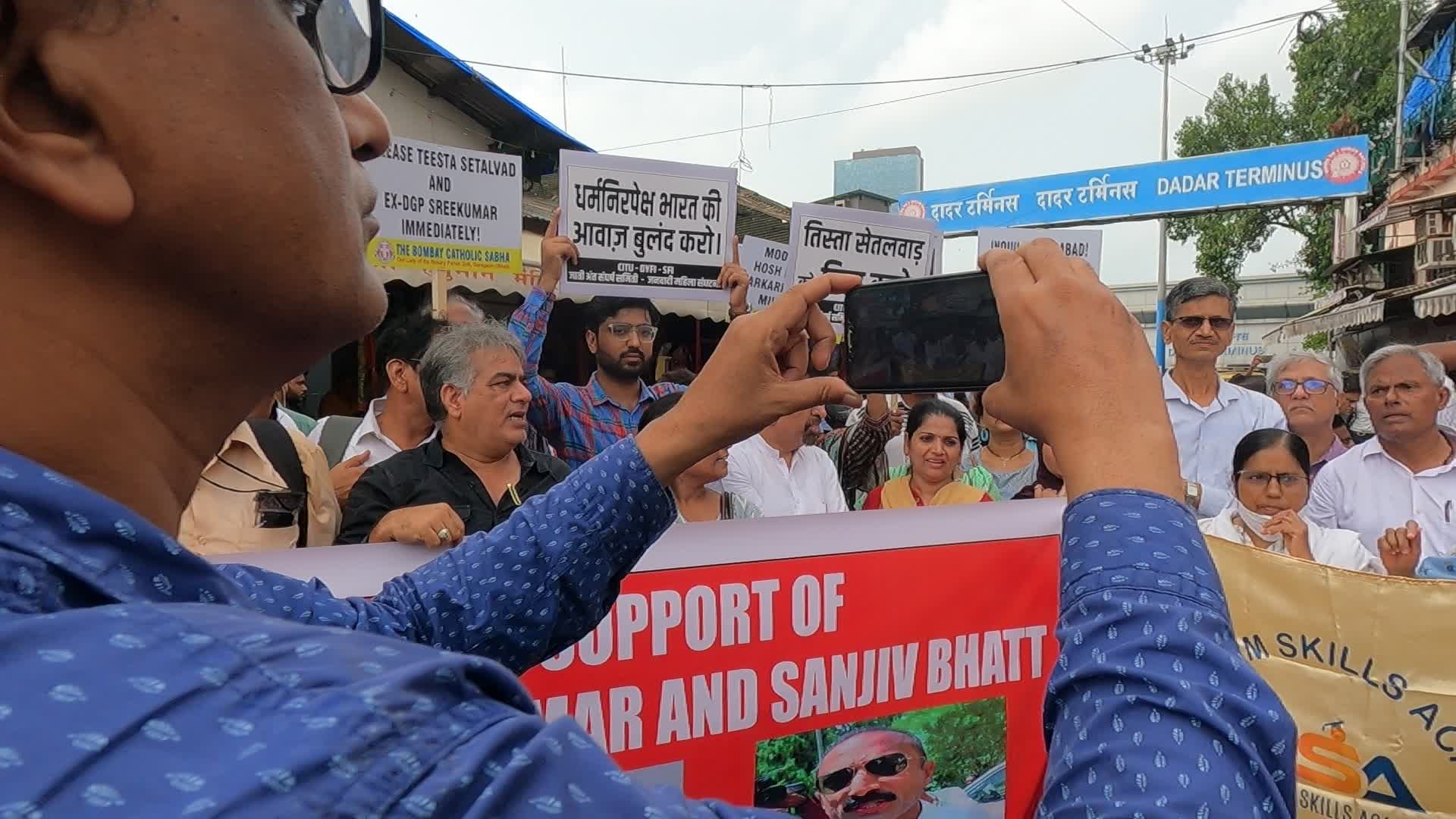 Protest In Mumbai 