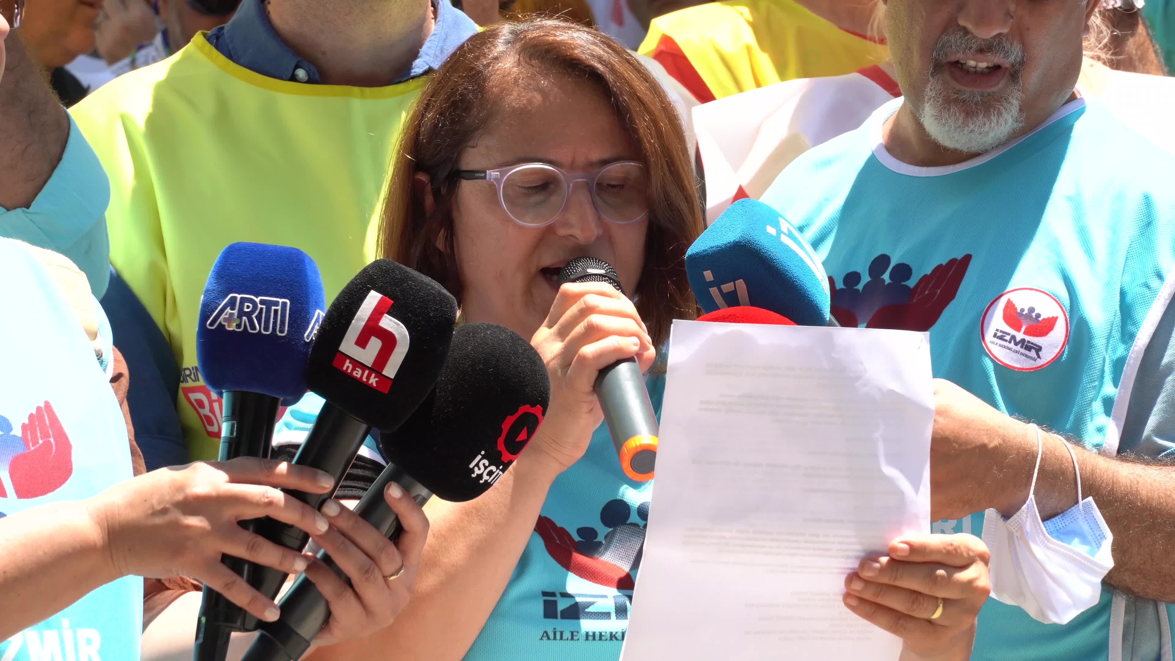 Work stoppage of health workers, Izmir, Turkey