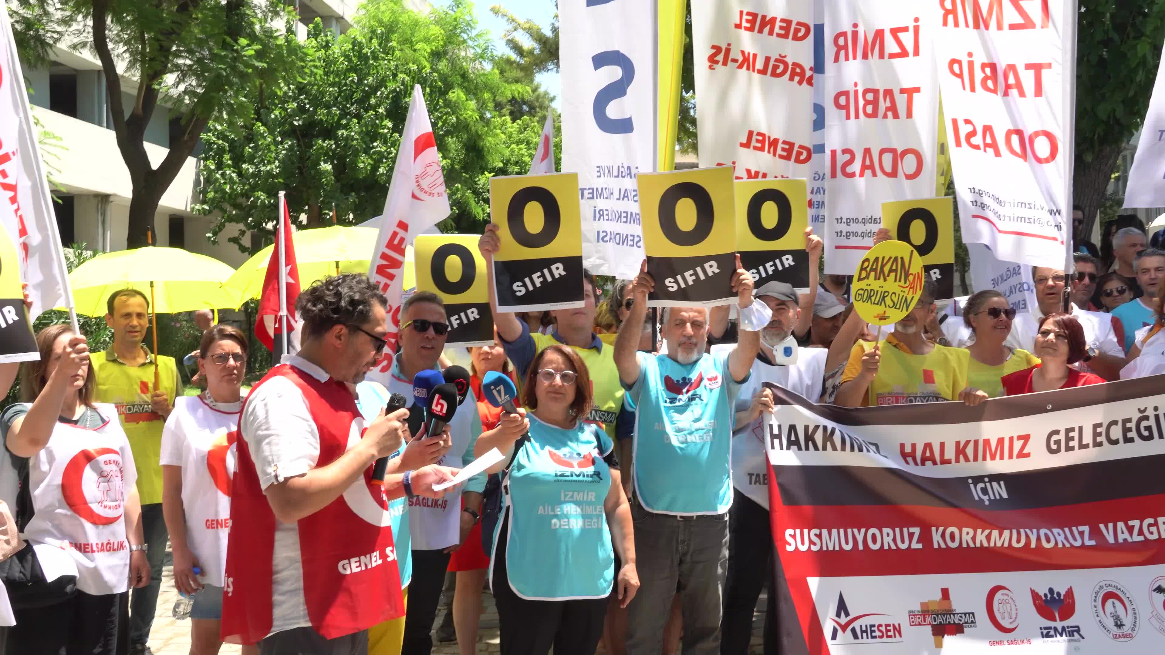 Work stoppage of health workers, Izmir, Turkey