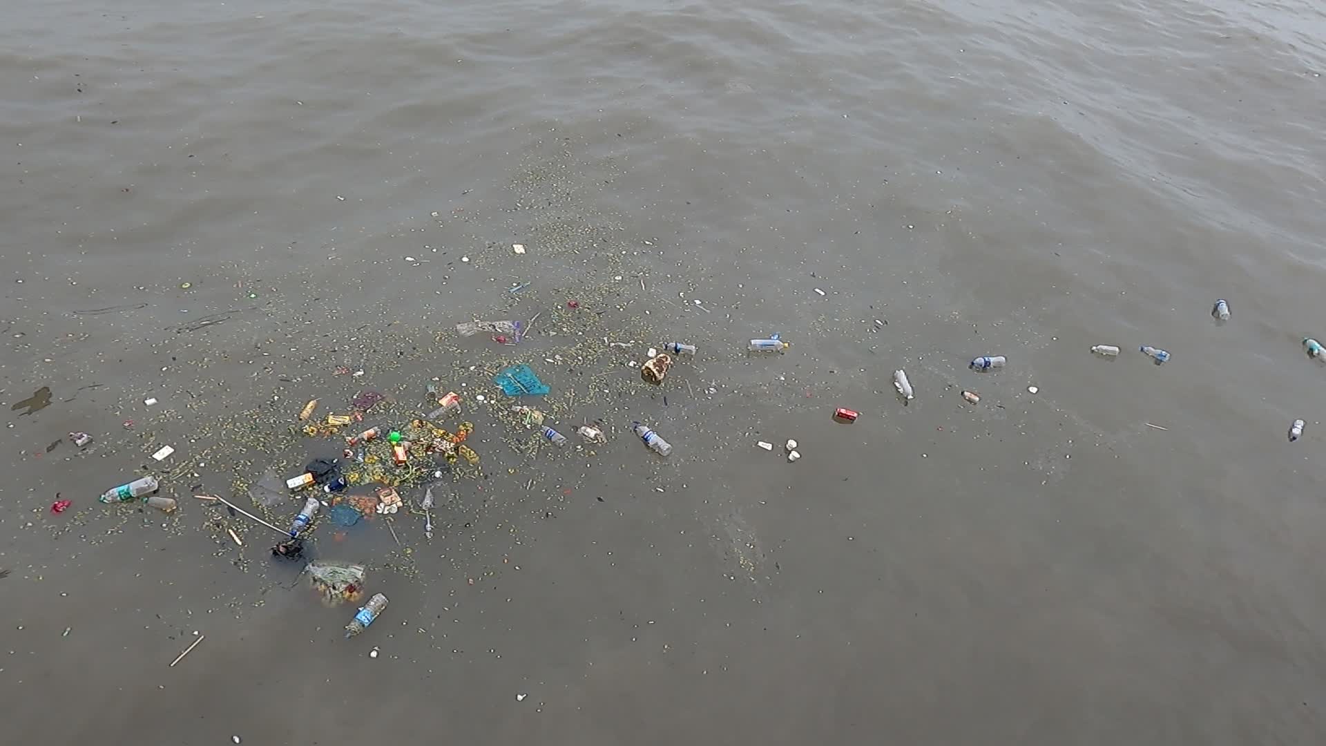 Plastic Pollution In Mumbai 