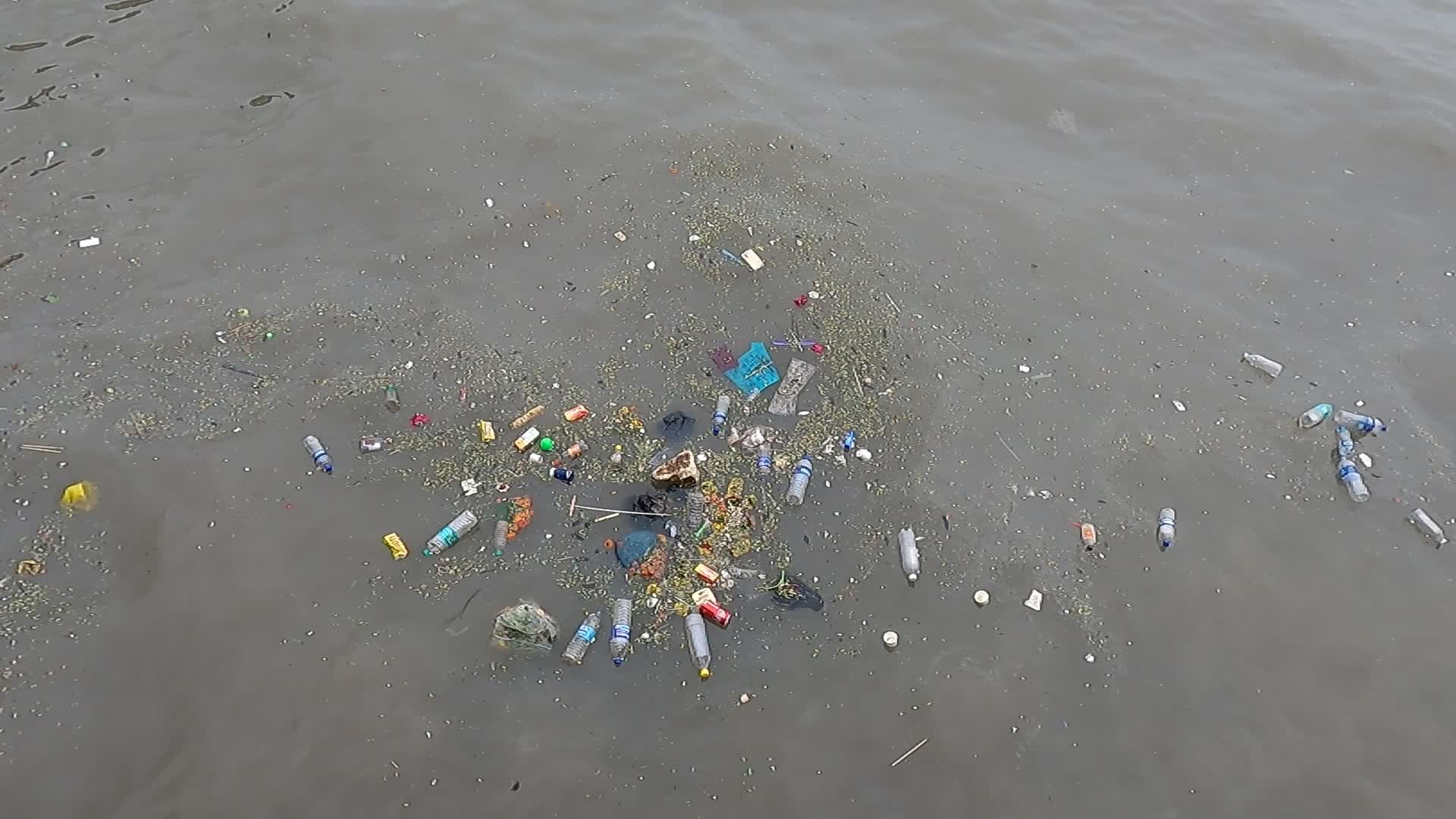 Plastic Pollution In Mumbai 