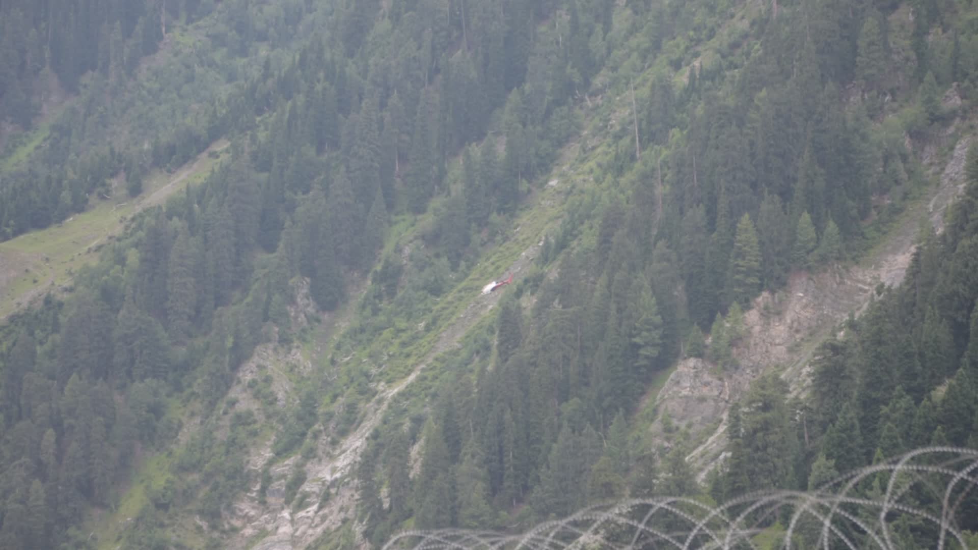 Amarnath Cave Cloud Burst: 16 Dead, 40 Missing 