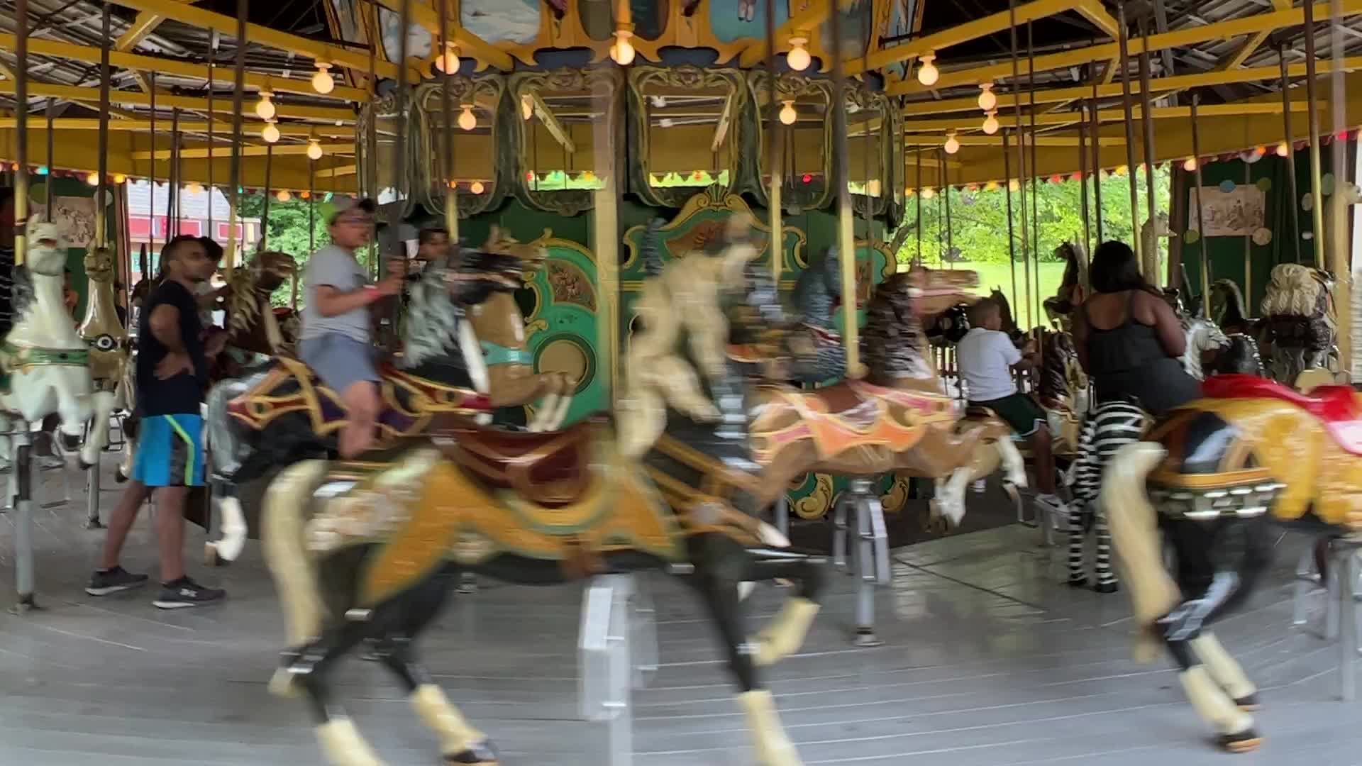Daily life on Centre Island