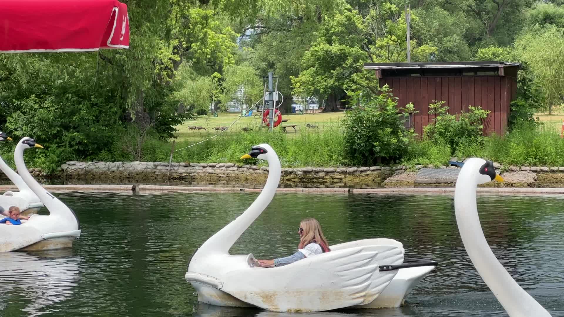 Daily life on Centre Island