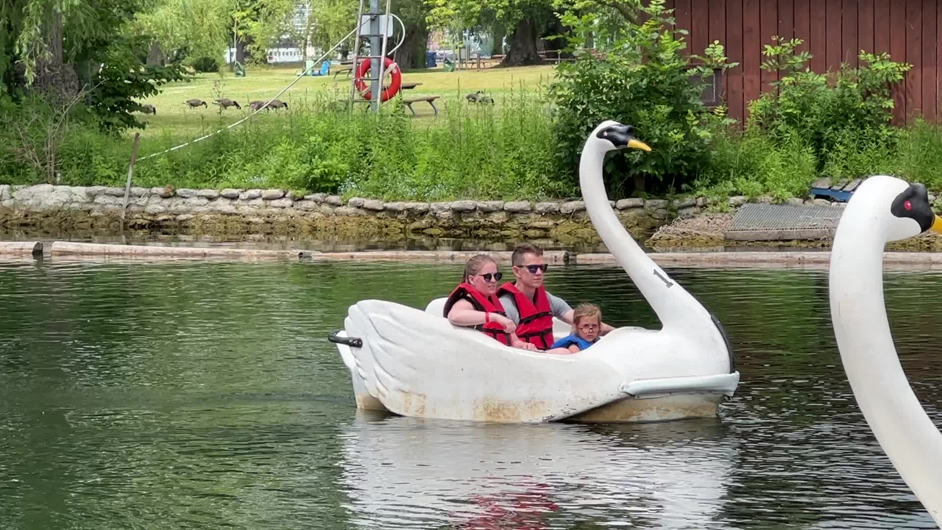 Daily life on Centre Island