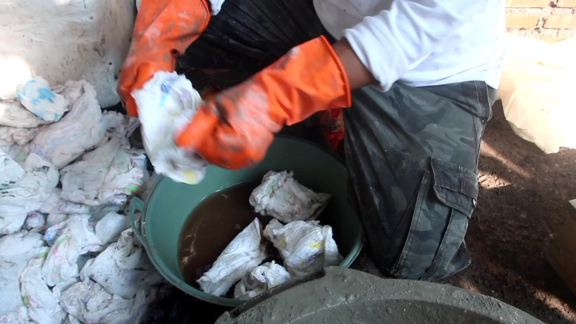 Recycle baby diapers, campaign to reduce residents throwing diaper waste into the river