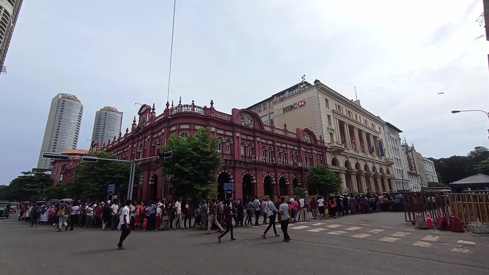 Sri Lanka protesters Break Into President's House