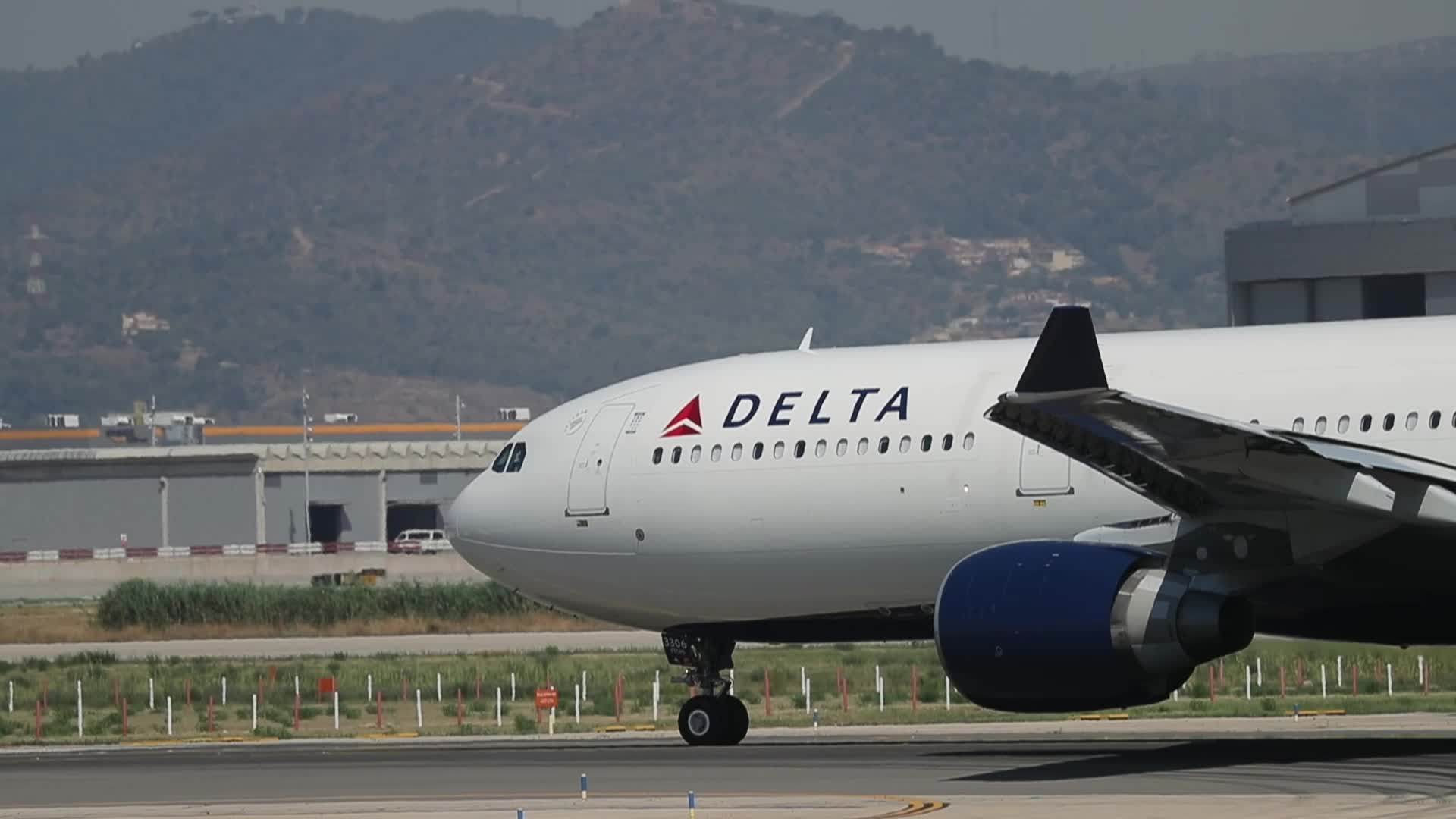 Delta Air Lines Airbus 330 taking off from Barcelona airport