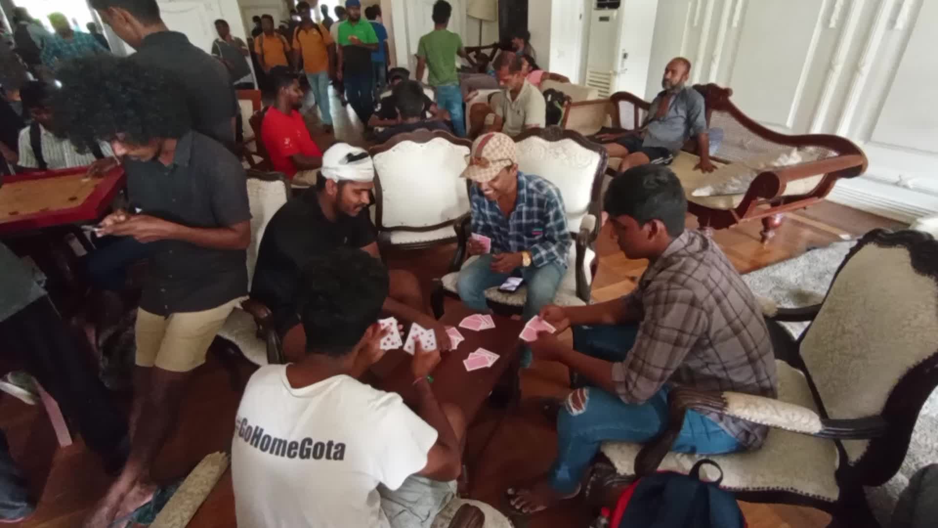 Sri Lanka protesters Break Into President's House
