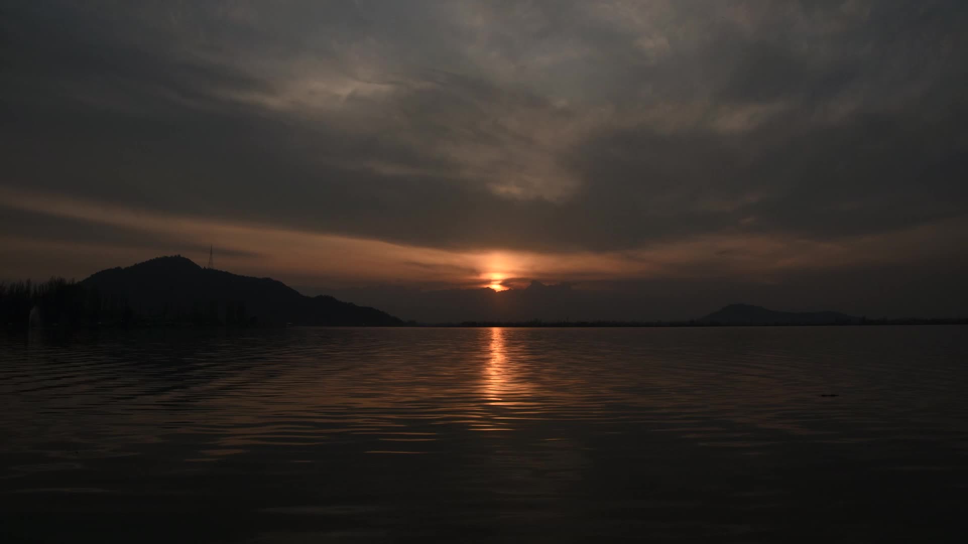 Sunset in Srinagar.