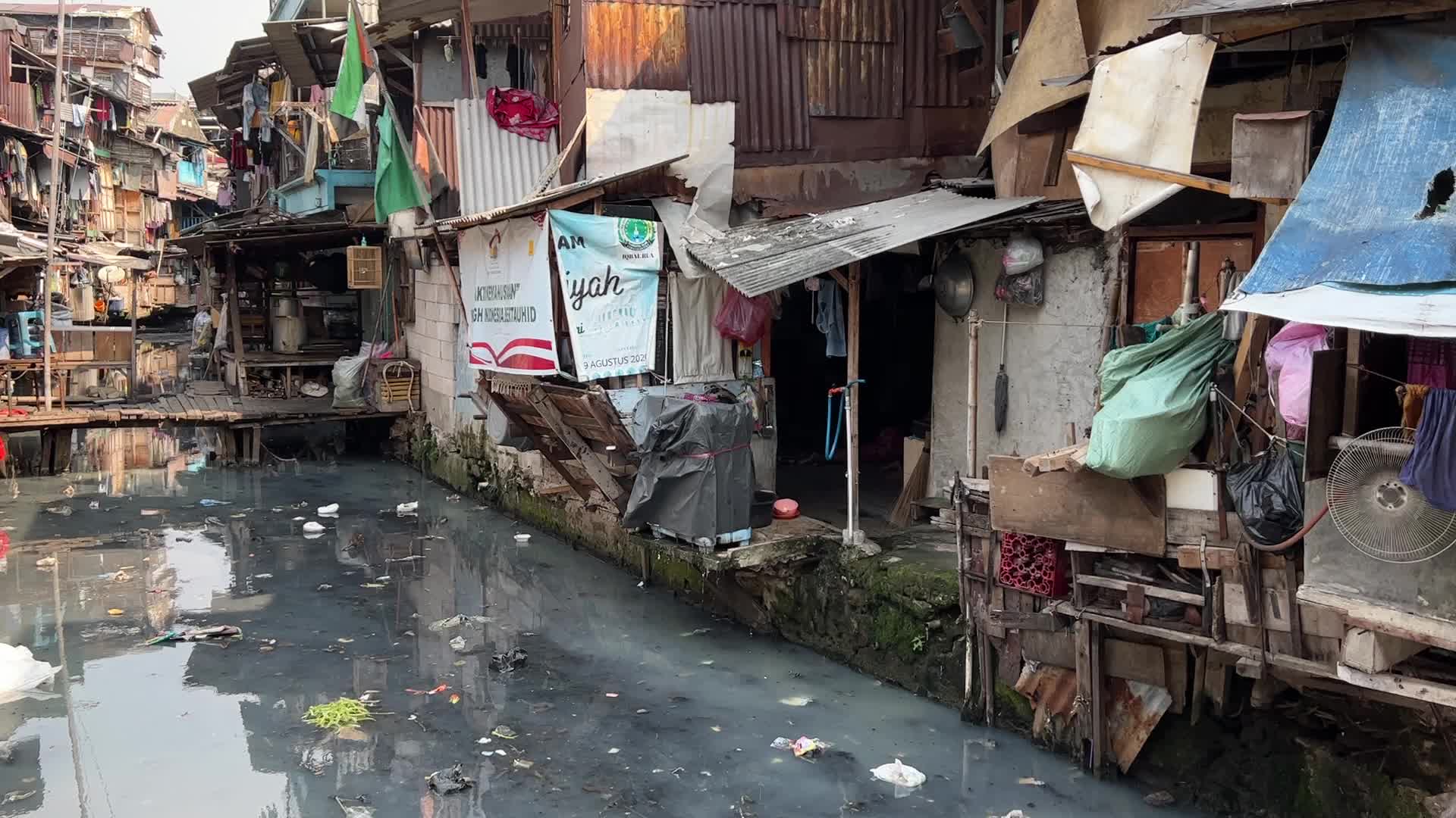 Daily Life In The Slum Area of Jakarta