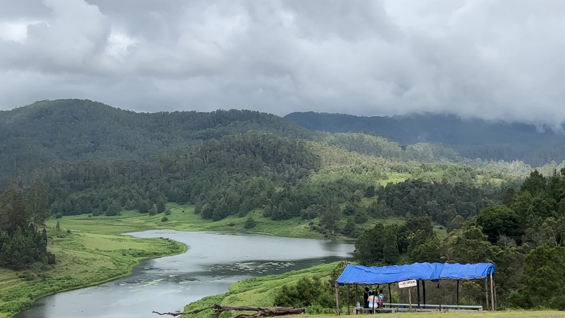 Mannavanur Lake 