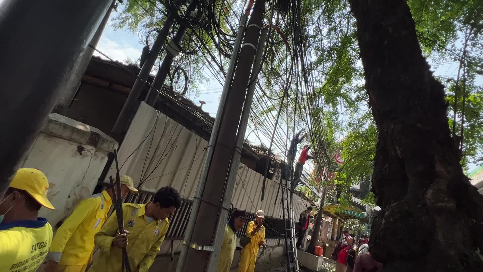 Controlling Chaotic Fiber Optic Cables in Jakarta, Indonesia