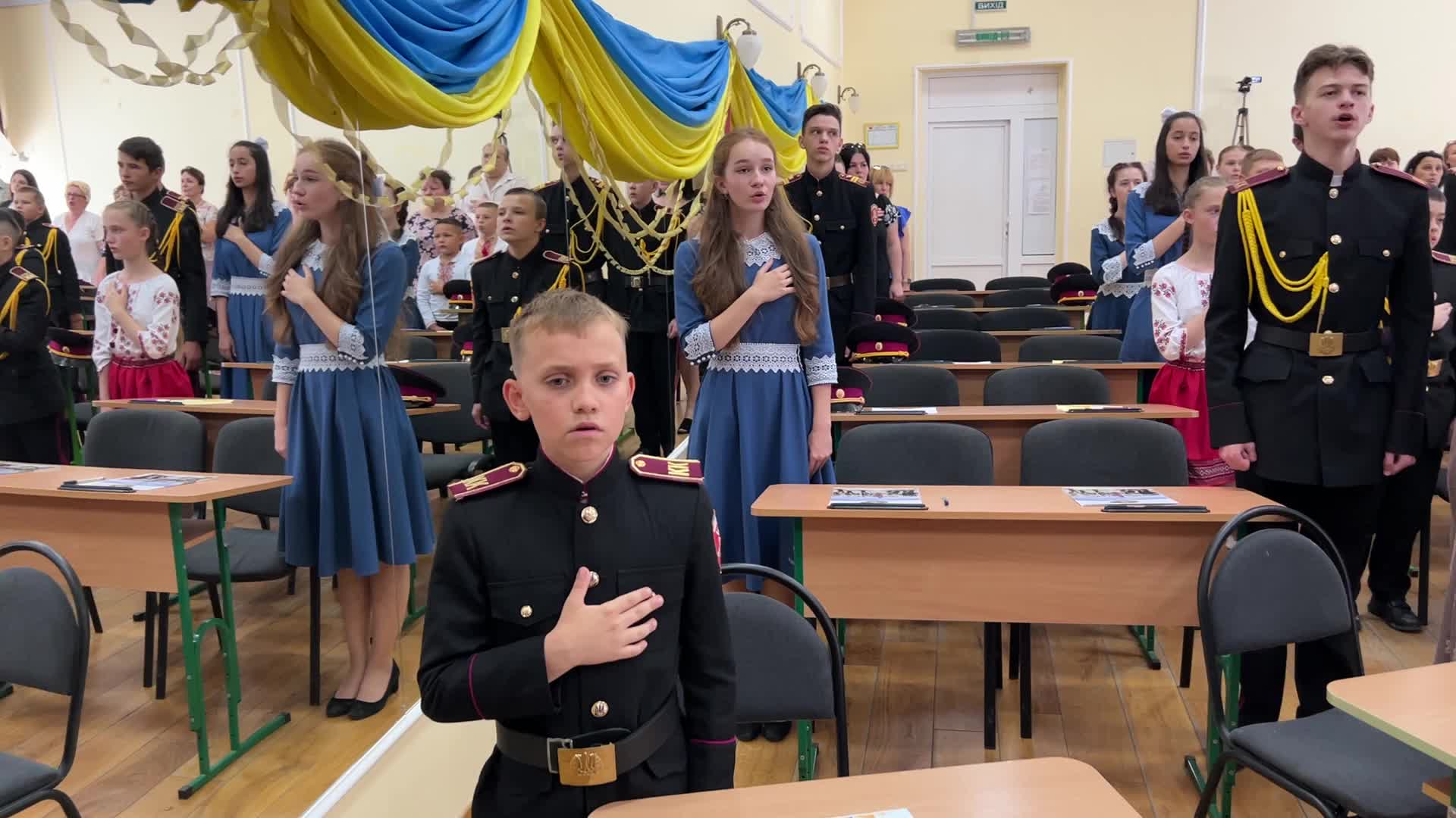 Cadets and ladies, students of the Kyiv Cadet Corps in Kyiv 